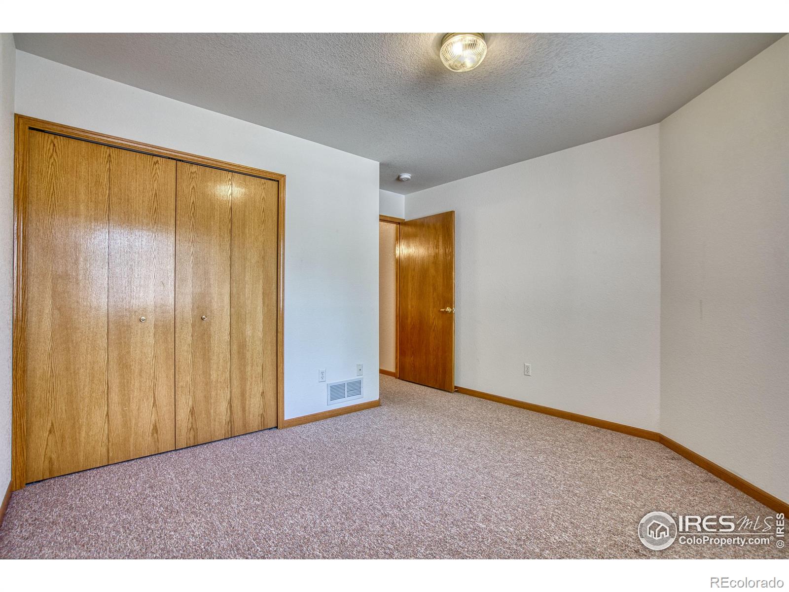 MLS Image #14 for 1816  cheyenne avenue,loveland, Colorado