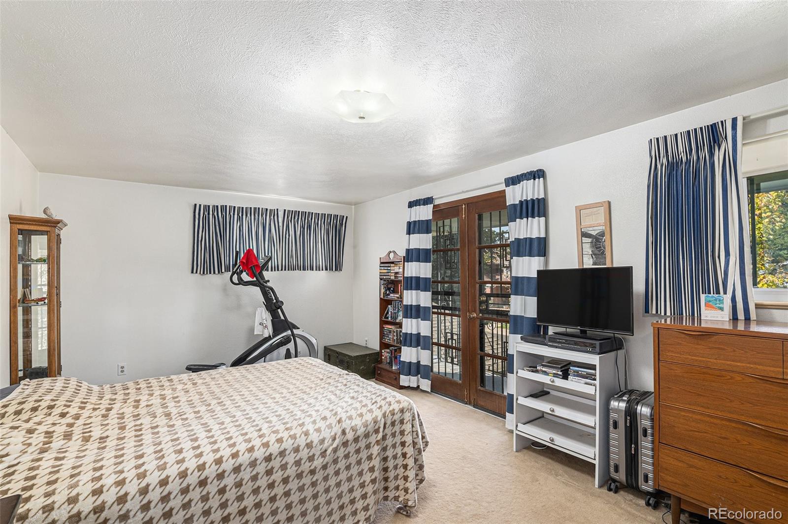 MLS Image #17 for 7622 e nassau avenue,denver, Colorado