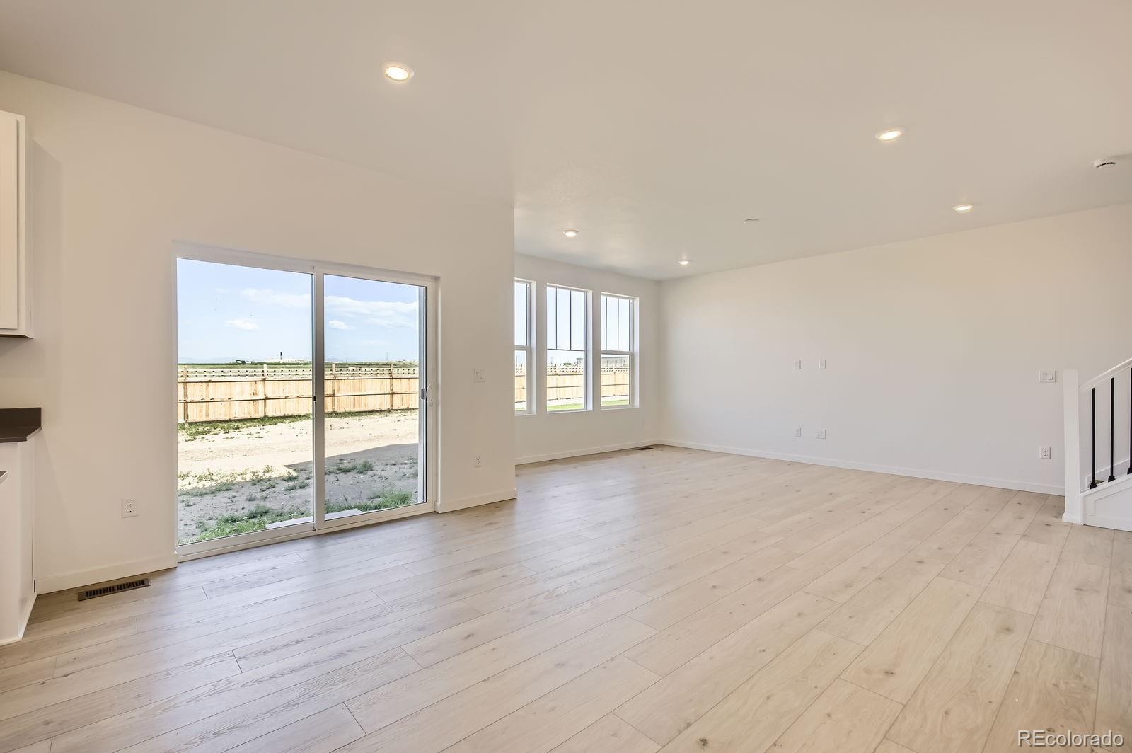 MLS Image #4 for 390  donna lane,johnstown, Colorado