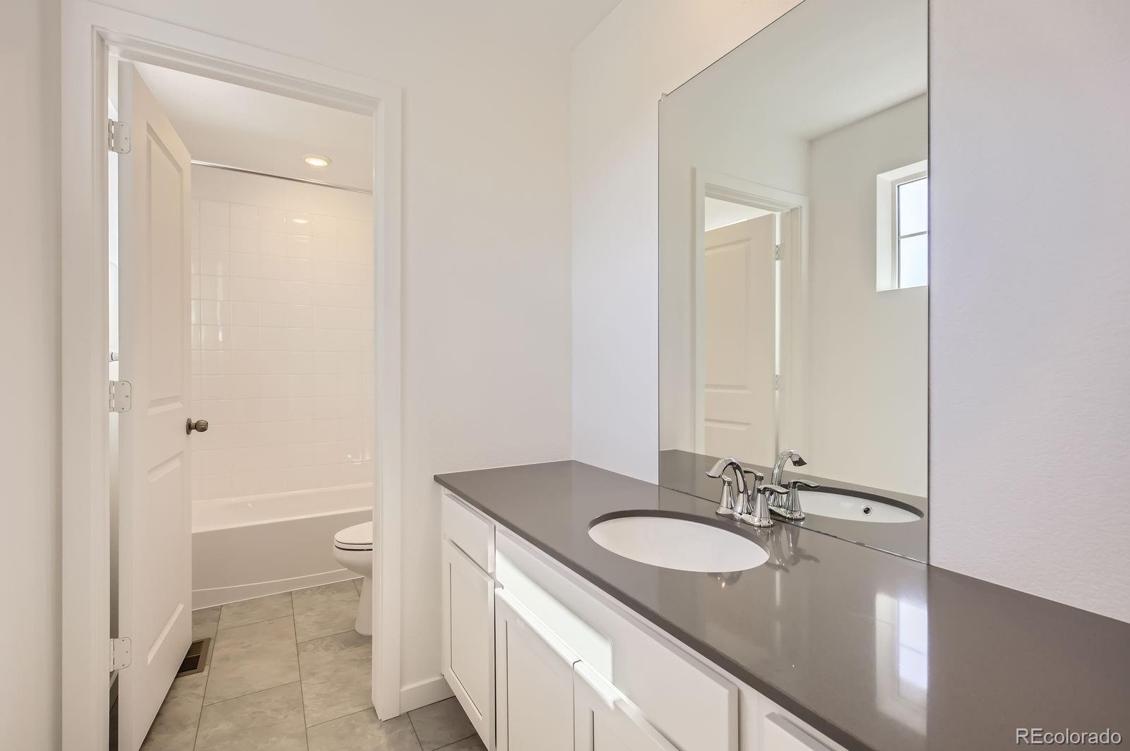 MLS Image #9 for 390  donna lane,johnstown, Colorado