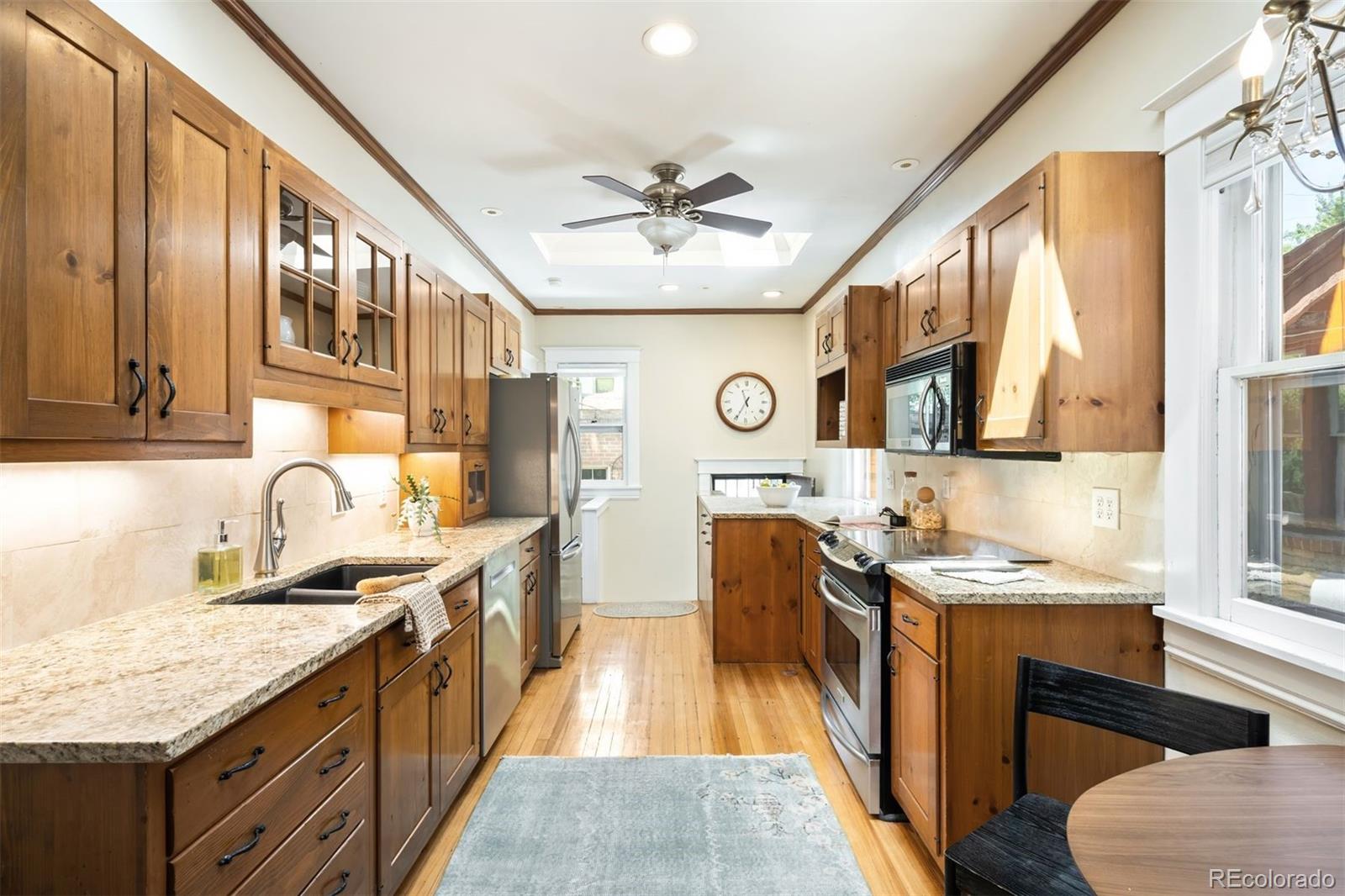 MLS Image #10 for 843  adams street,denver, Colorado