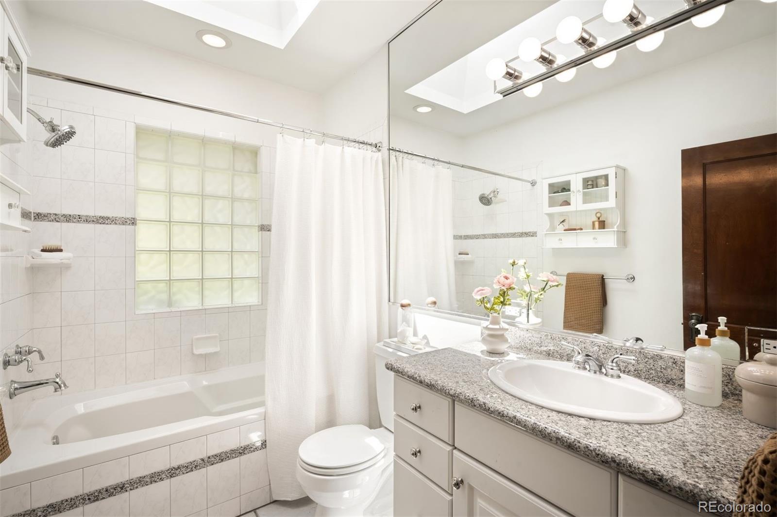 MLS Image #24 for 843  adams street,denver, Colorado