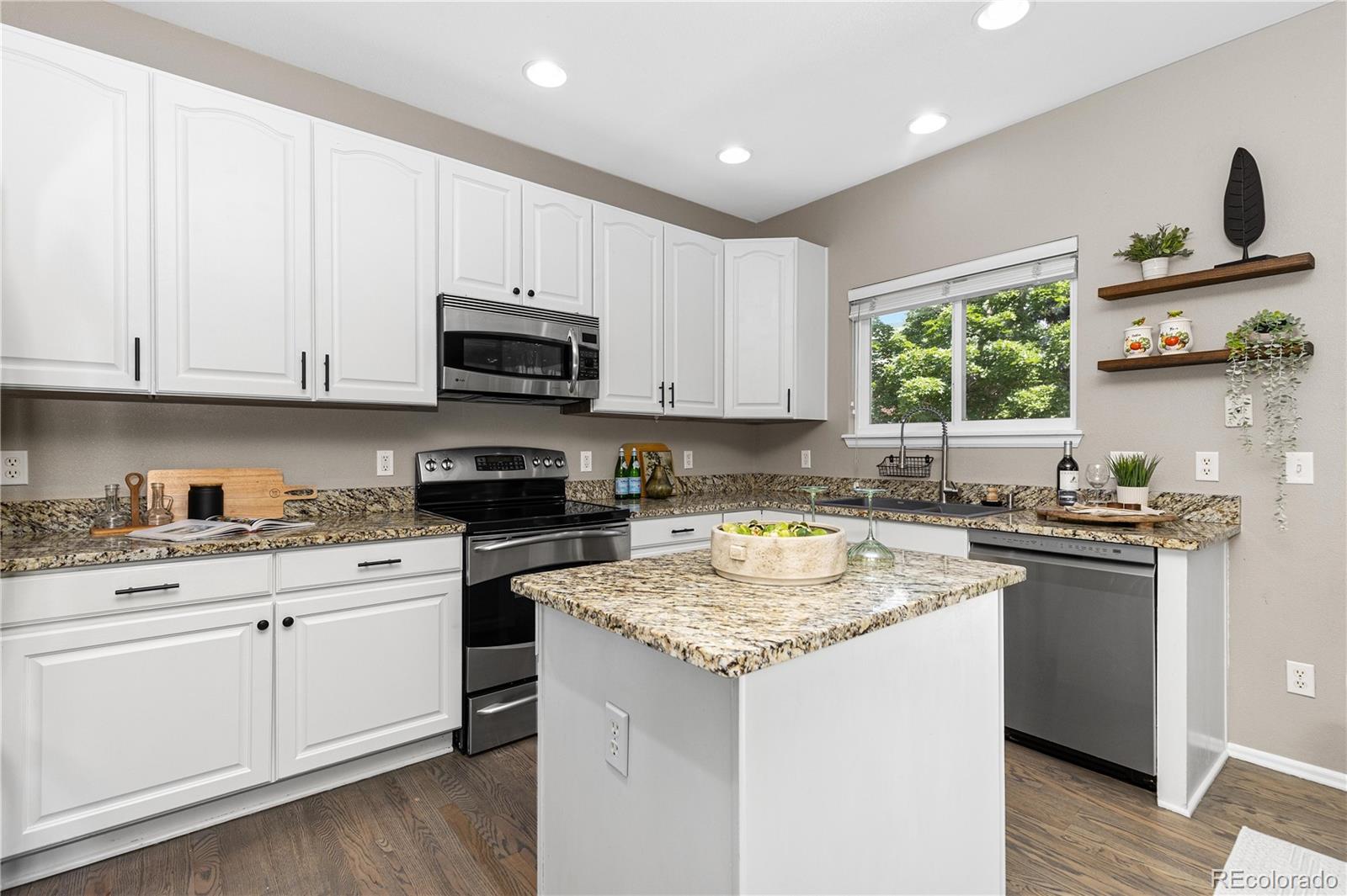 MLS Image #9 for 8982  miners place,highlands ranch, Colorado
