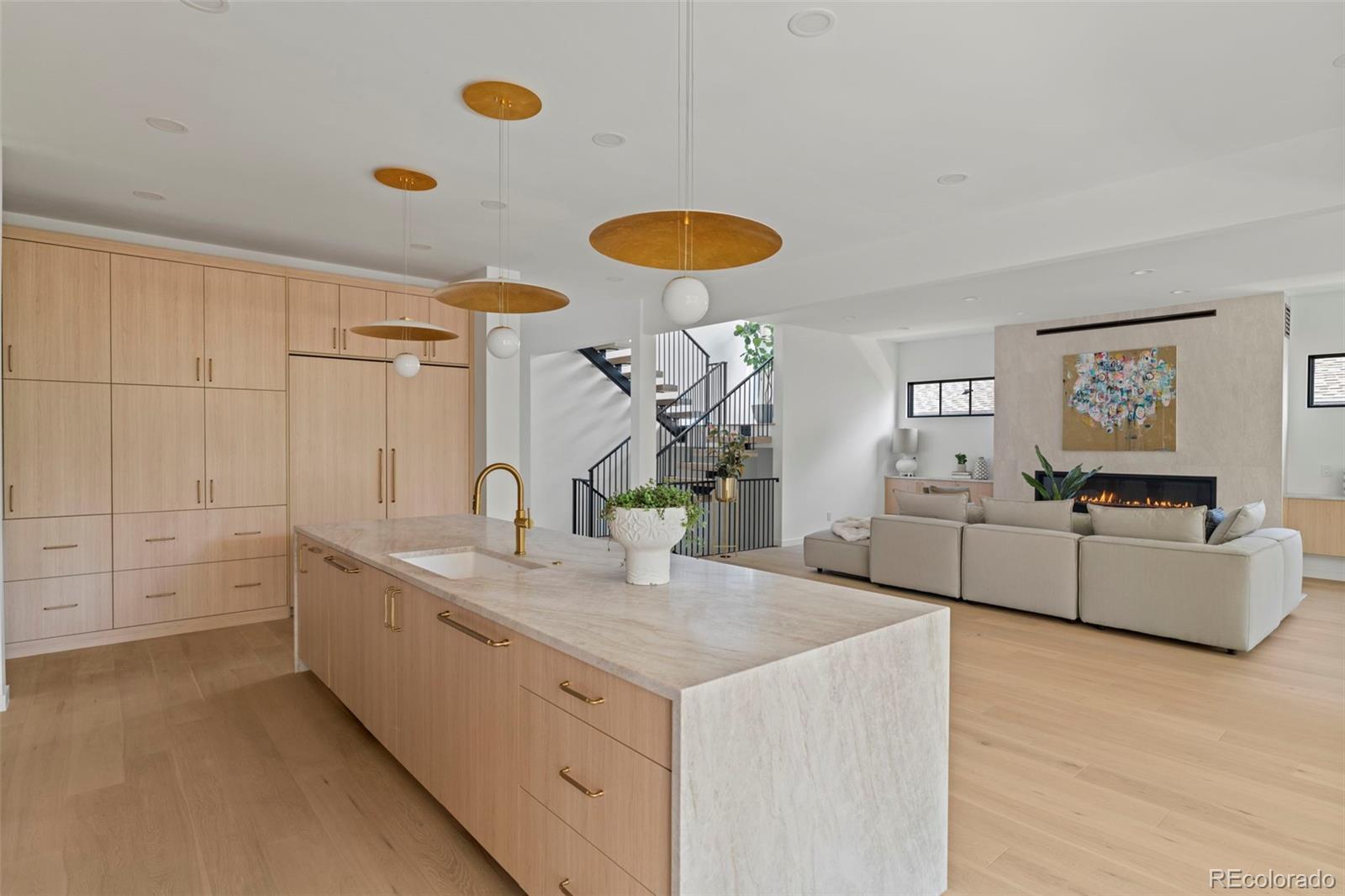 MLS Image #7 for 171 s dexter street,denver, Colorado