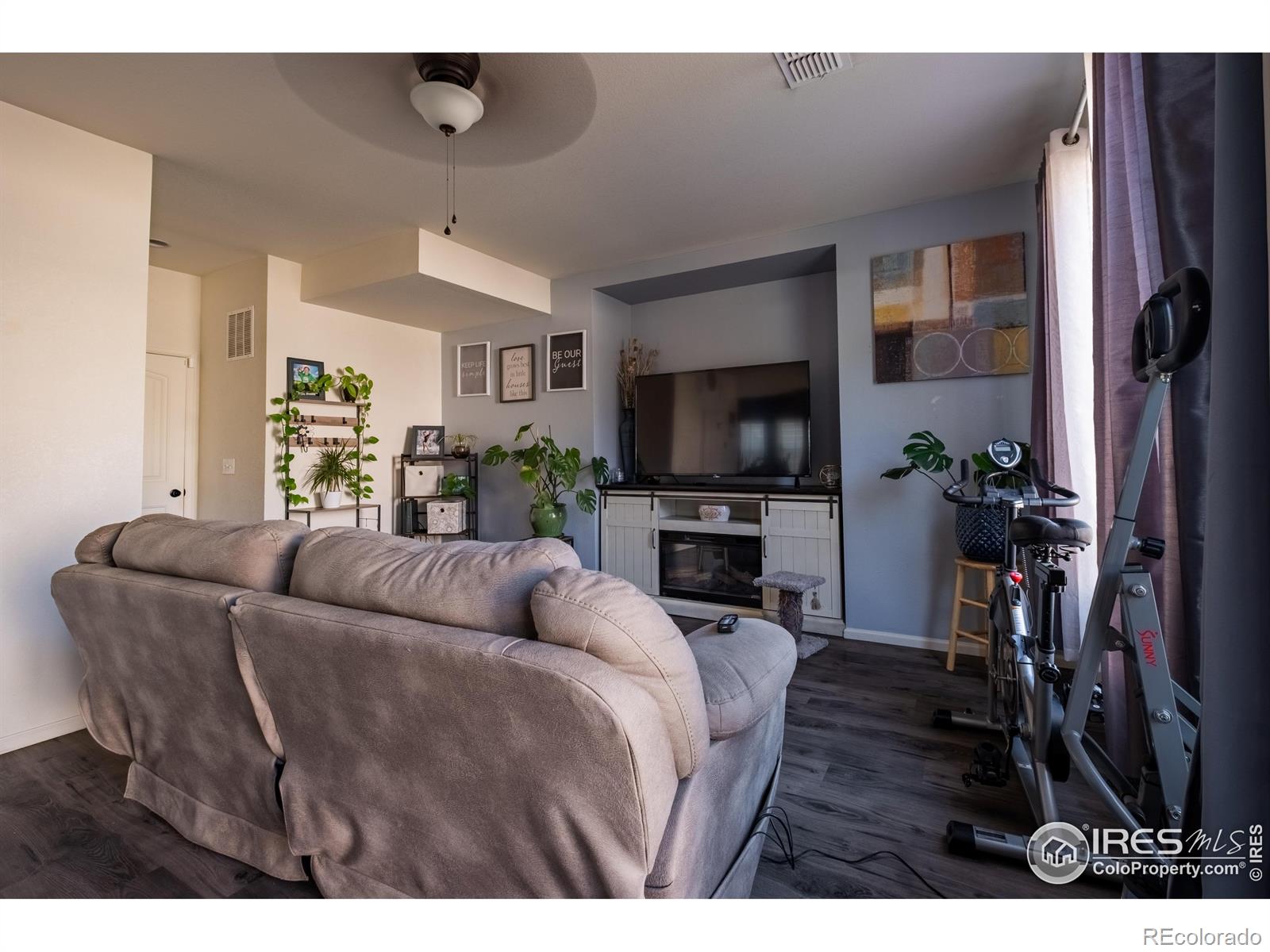 MLS Image #10 for 3919  hunterwood lane,johnstown, Colorado