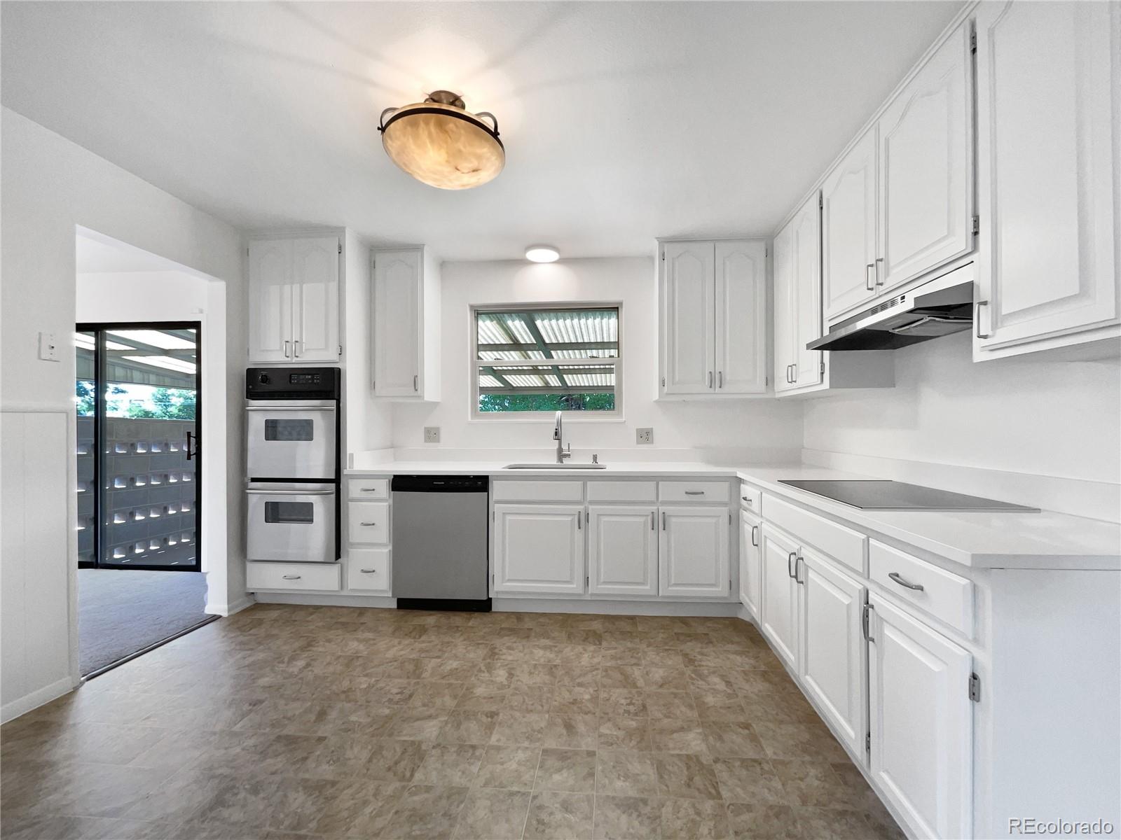 MLS Image #5 for 10371  monterey circle,northglenn, Colorado