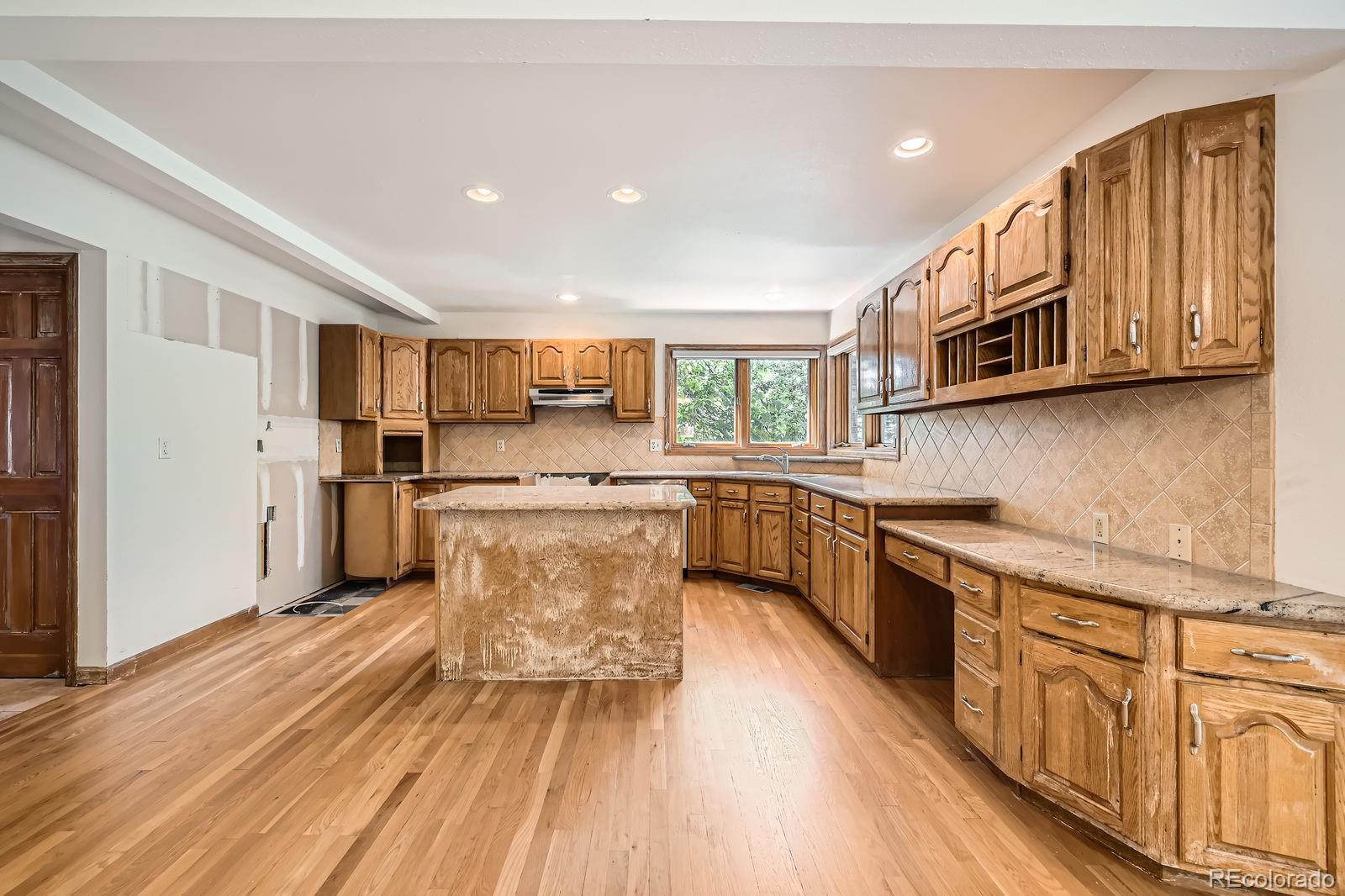 MLS Image #11 for 9096 e colorado circle,denver, Colorado