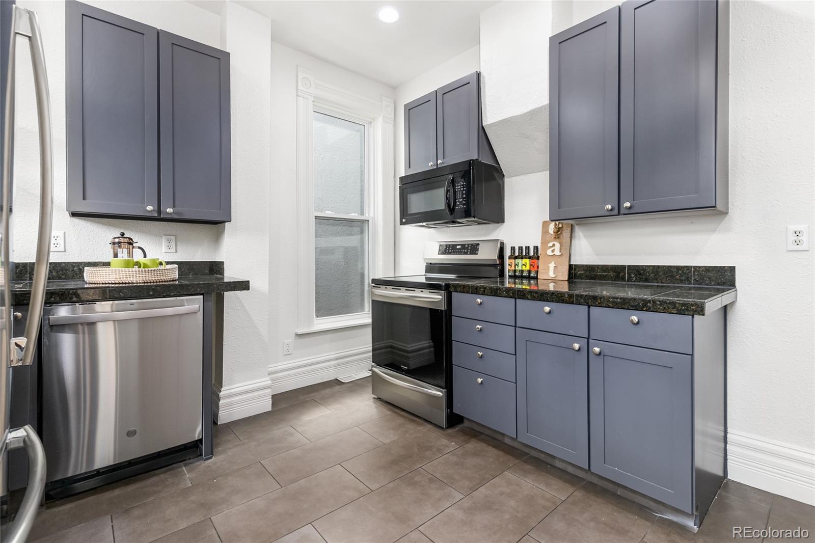 MLS Image #13 for 2211 w 33rd avenue,denver, Colorado