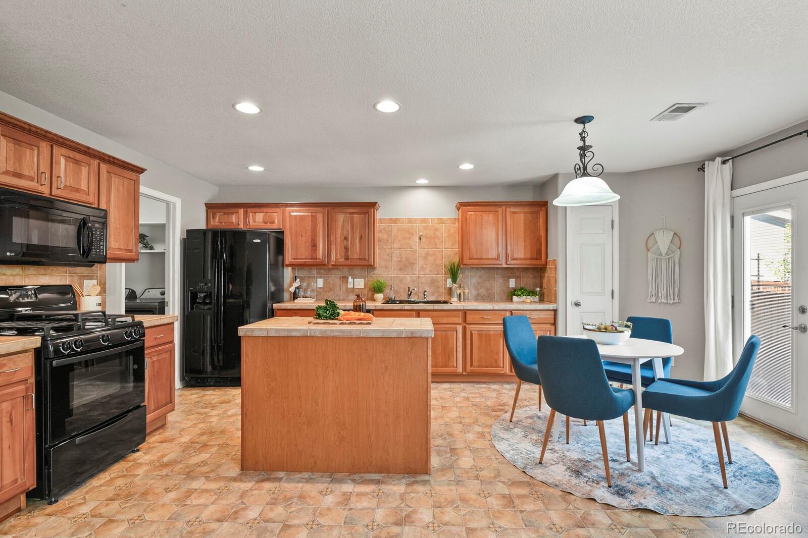 MLS Image #12 for 5453 s quatar court,aurora, Colorado