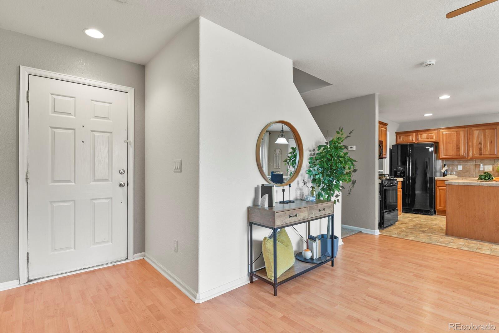 MLS Image #2 for 5453 s quatar court,aurora, Colorado