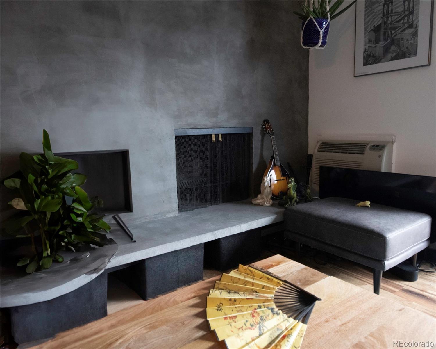 MLS Image #1 for 4110  hale parkway,denver, Colorado