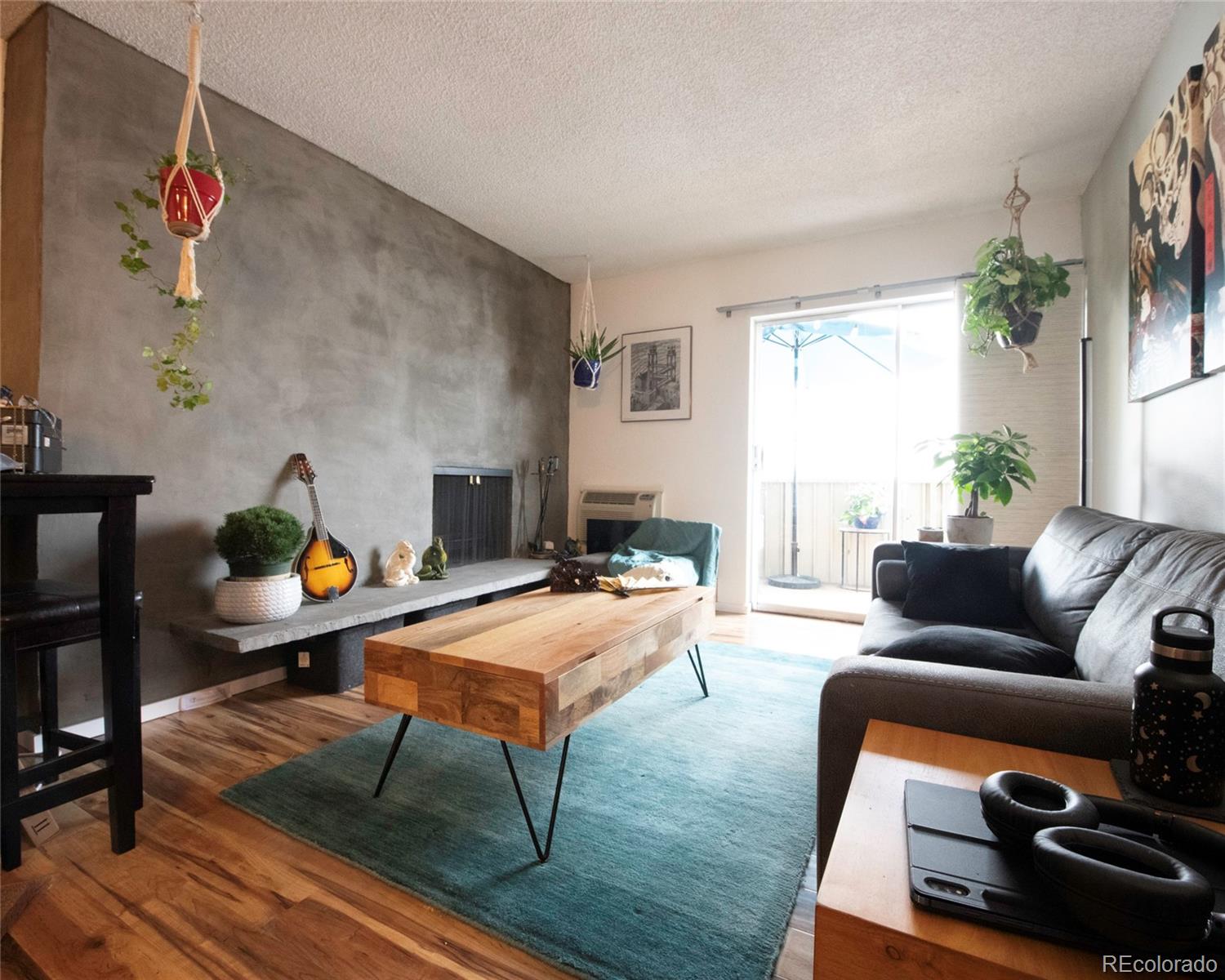 MLS Image #4 for 4110  hale parkway,denver, Colorado