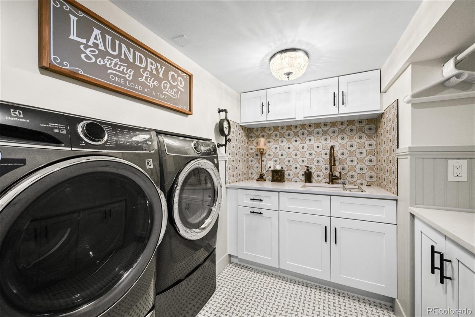 MLS Image #32 for 1414 s vine street,denver, Colorado