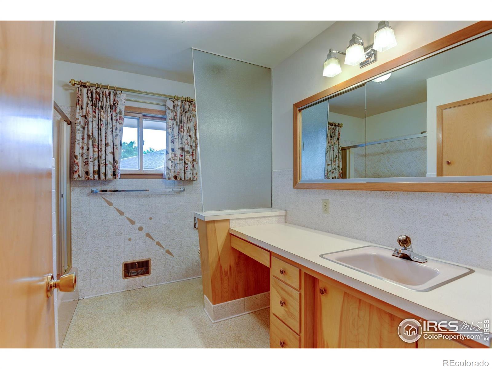 MLS Image #20 for 1217  cimmeron drive,loveland, Colorado