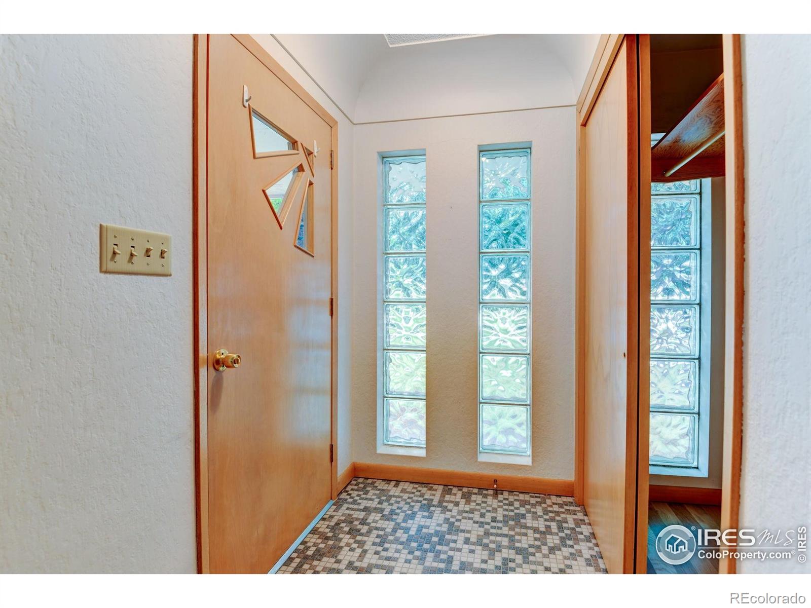 MLS Image #3 for 1217  cimmeron drive,loveland, Colorado