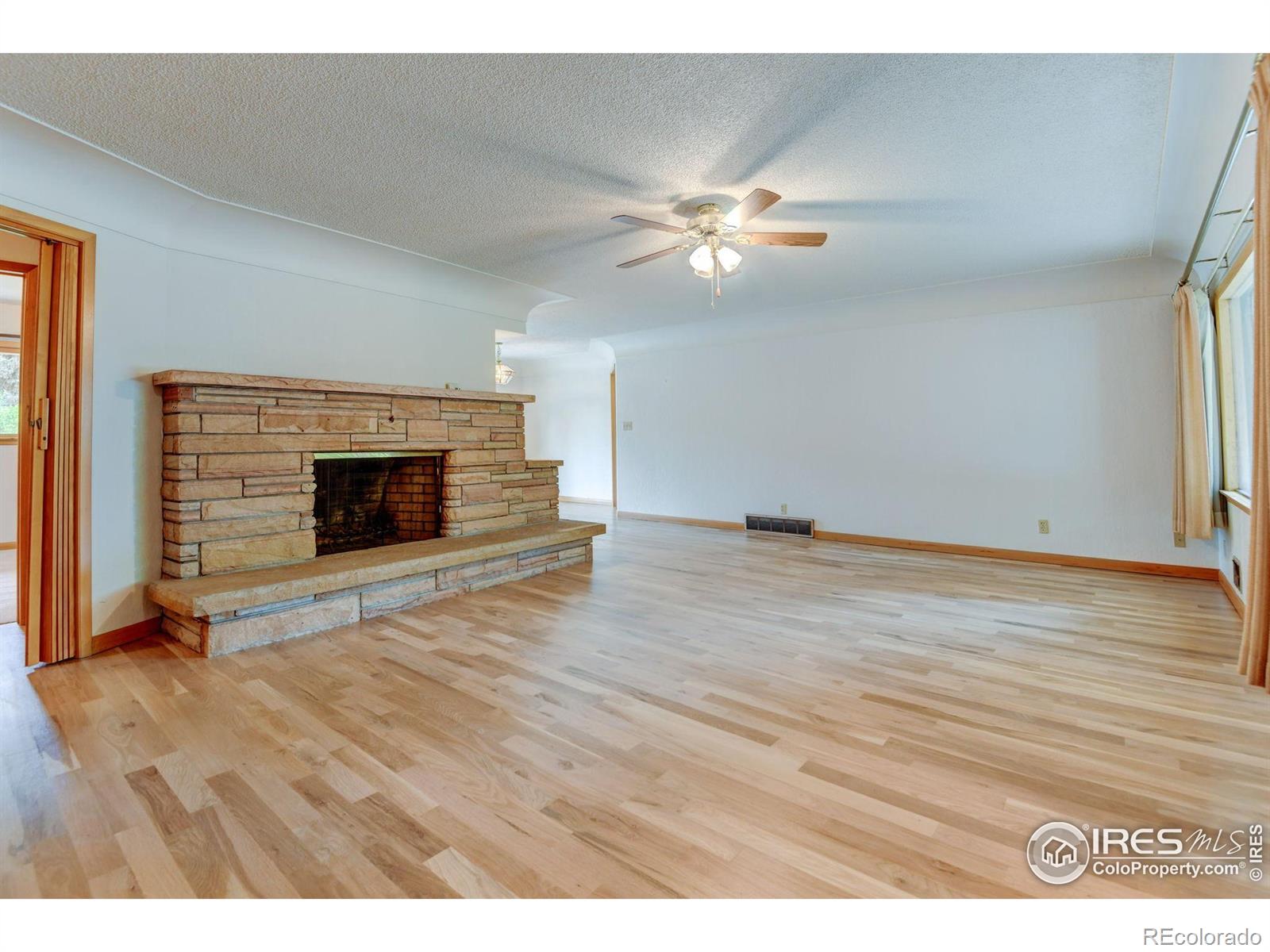 MLS Image #4 for 1217  cimmeron drive,loveland, Colorado