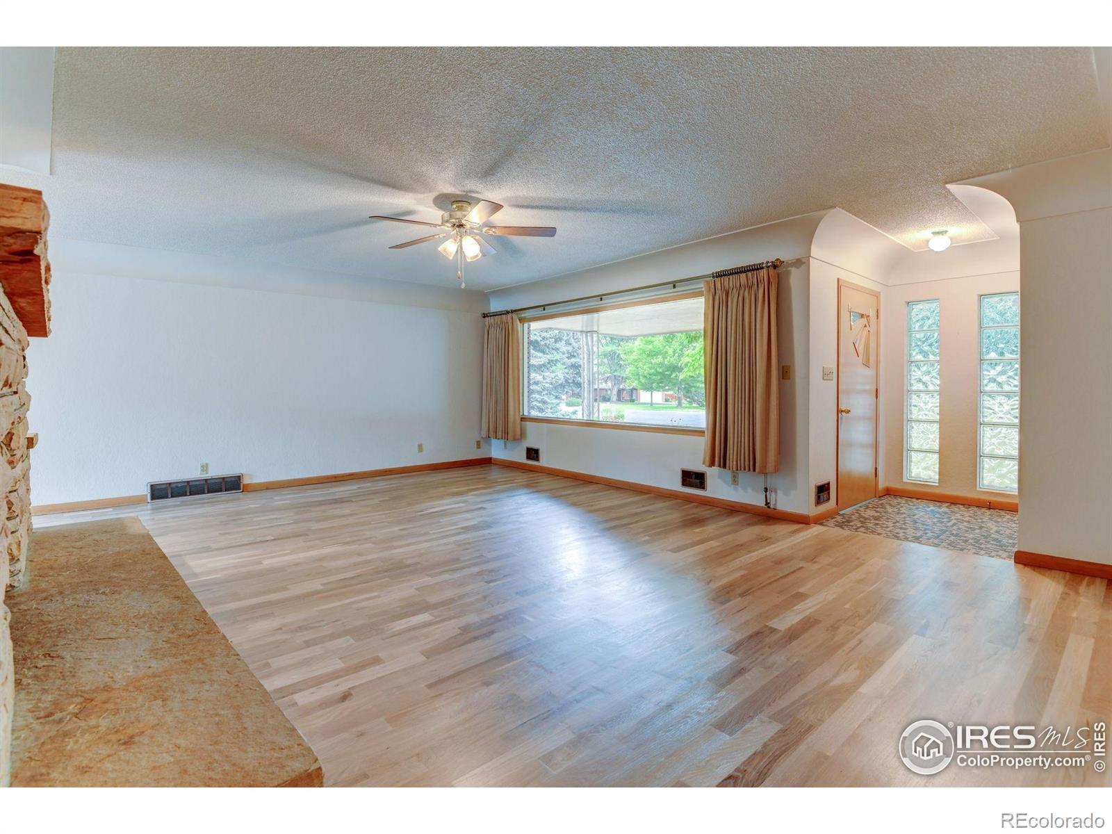 MLS Image #7 for 1217  cimmeron drive,loveland, Colorado