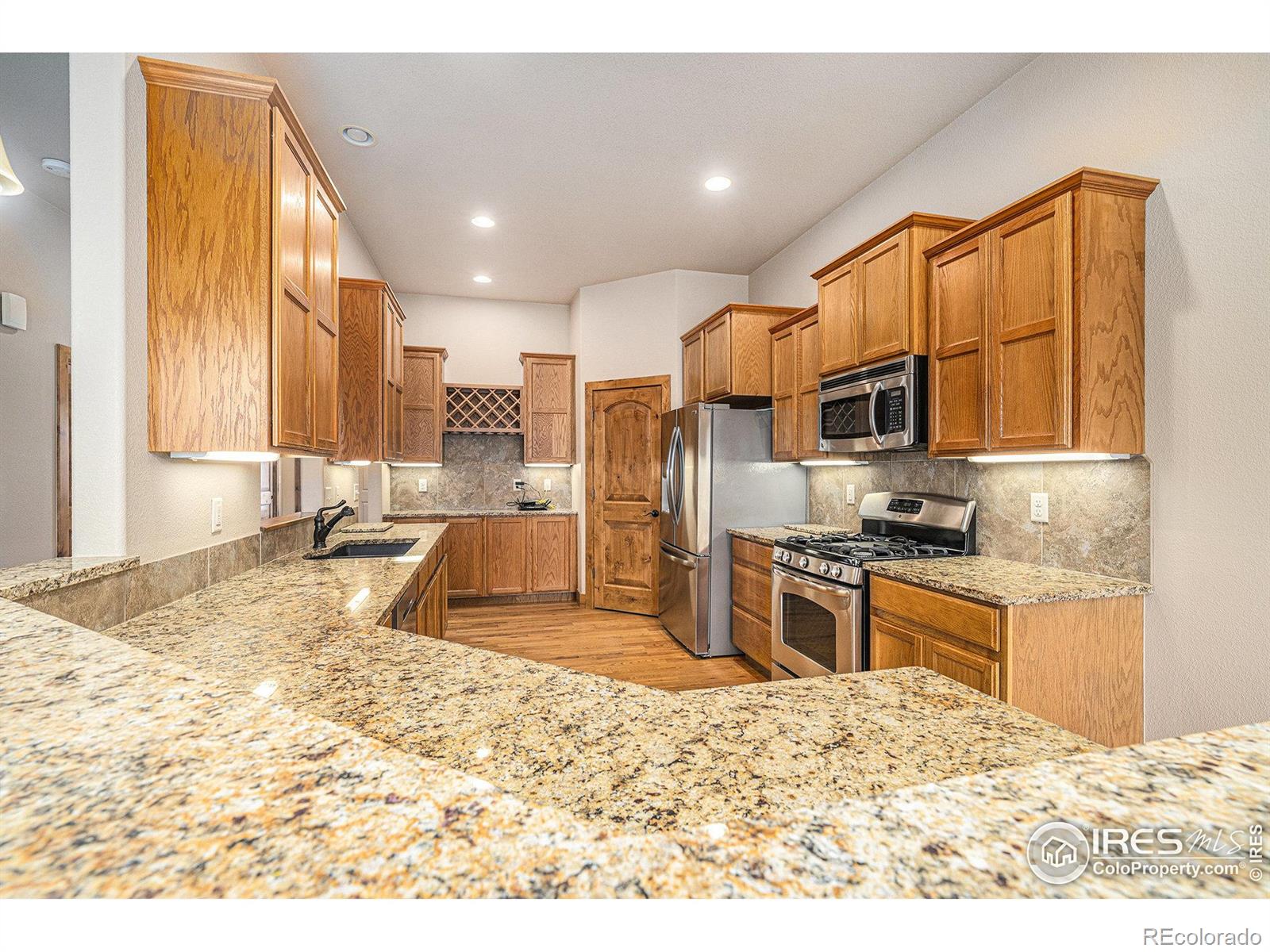 MLS Image #5 for 20199  leola way,eaton, Colorado