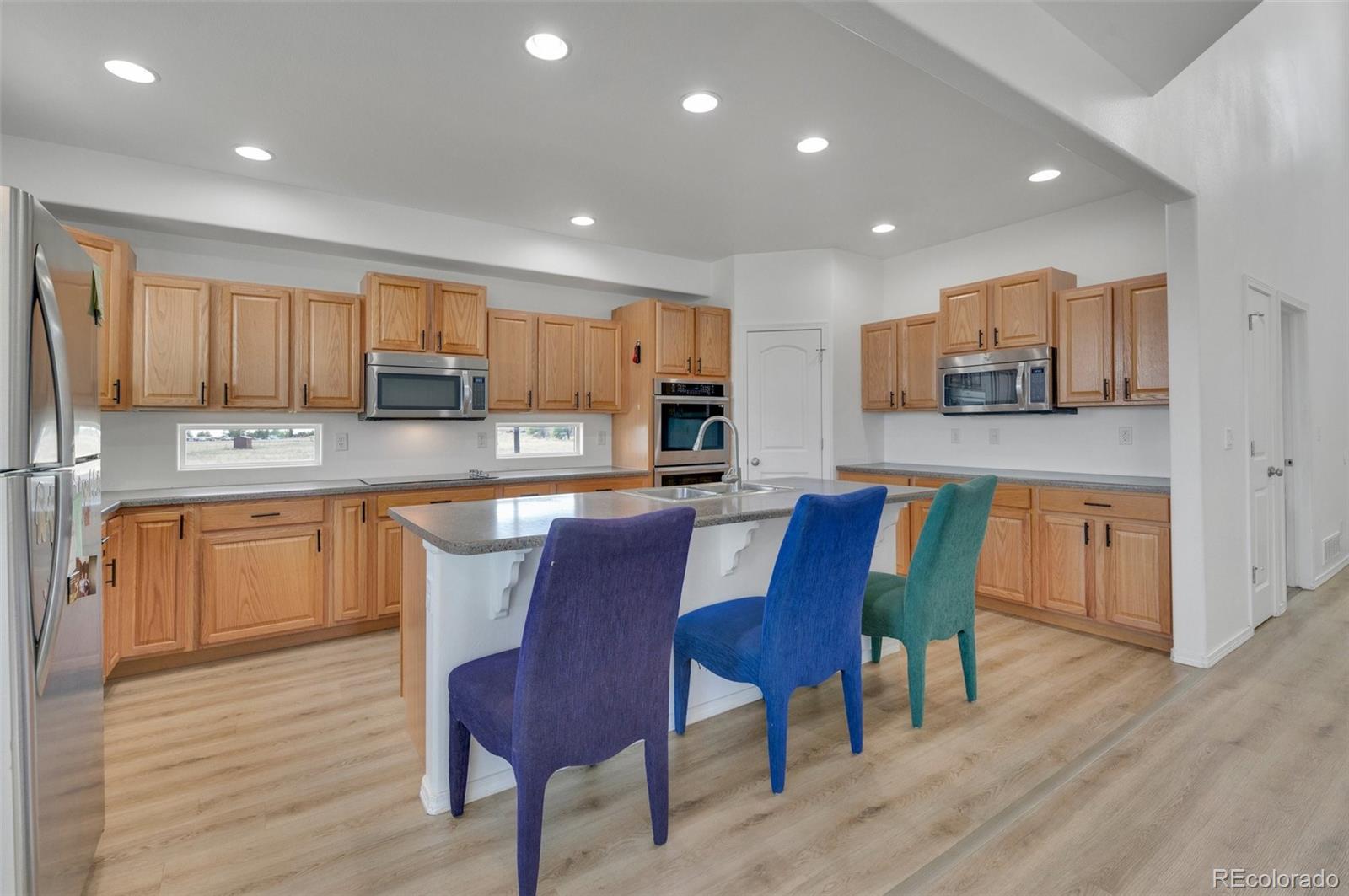 MLS Image #3 for 905  engleby drive,colorado springs, Colorado