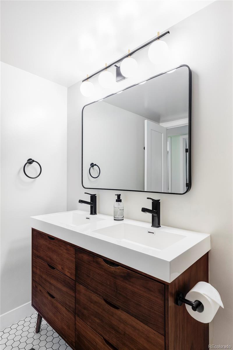 MLS Image #18 for 6400 s dayton street,englewood, Colorado