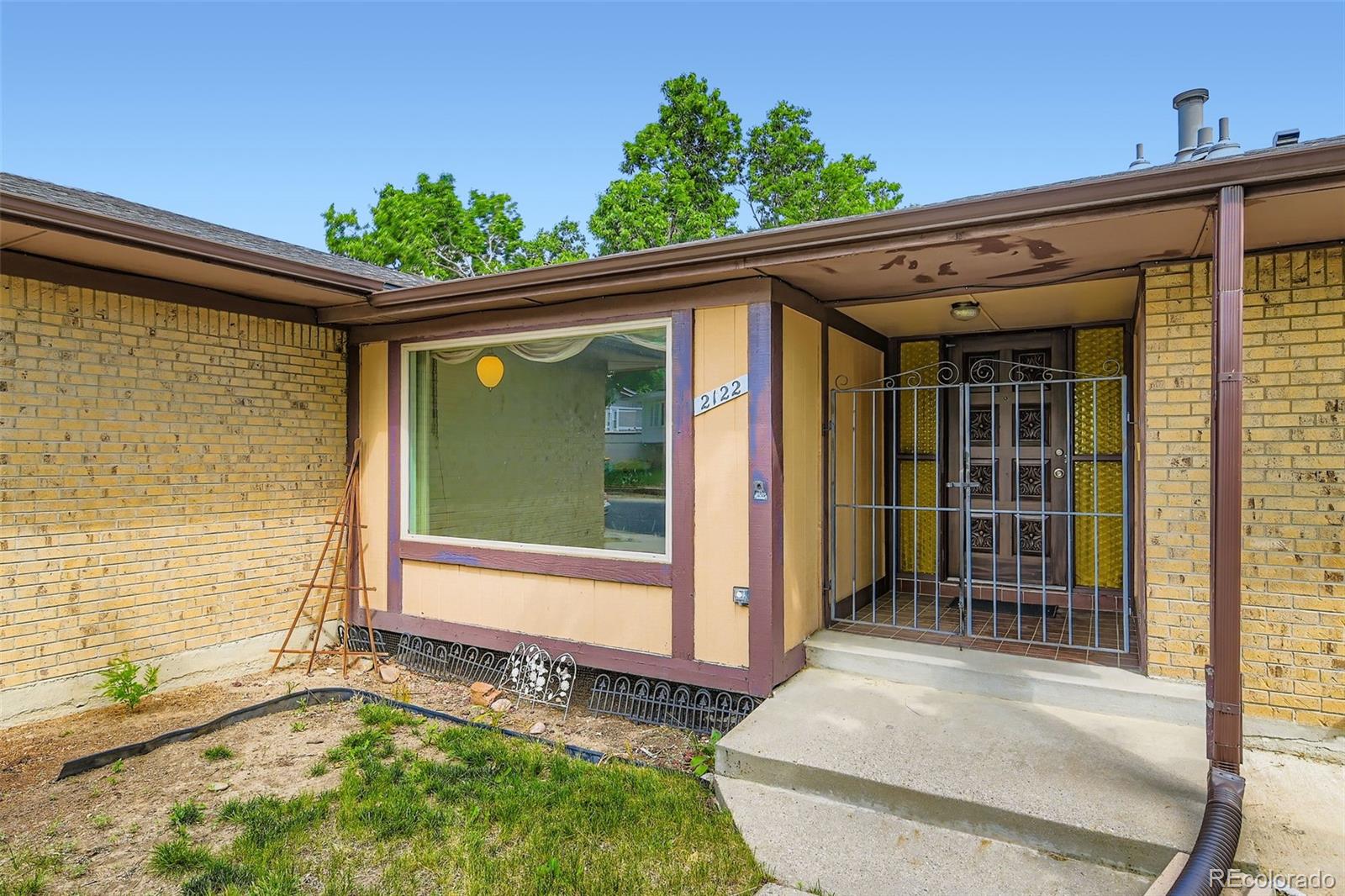 MLS Image #2 for 2122 s yank way,lakewood, Colorado
