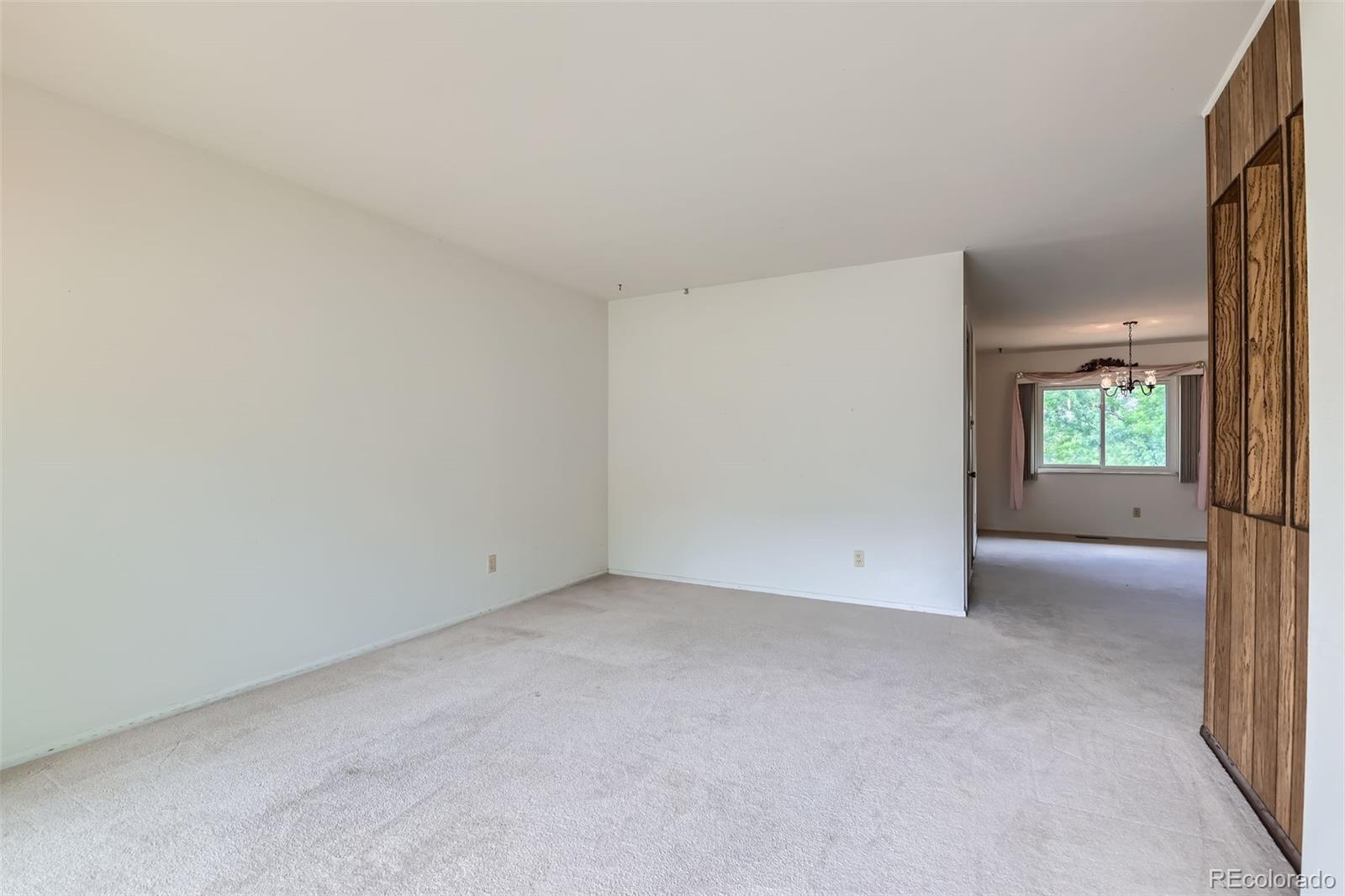 MLS Image #4 for 2122 s yank way,lakewood, Colorado