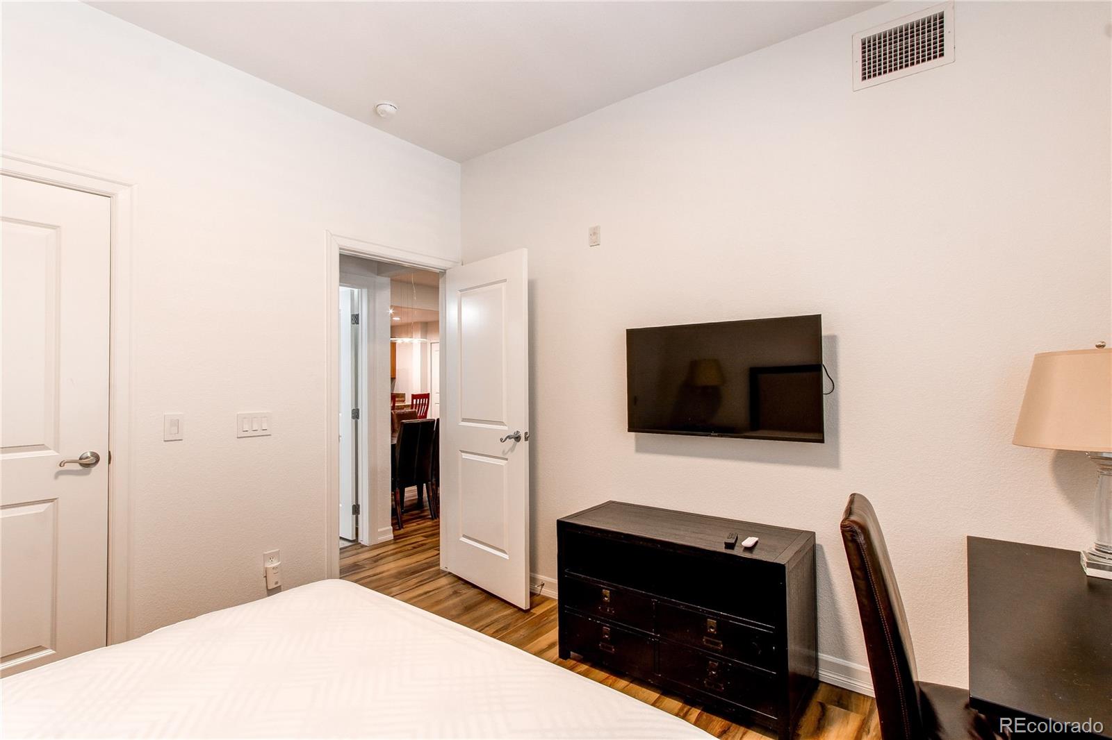 MLS Image #23 for 2200 s university boulevard,denver, Colorado