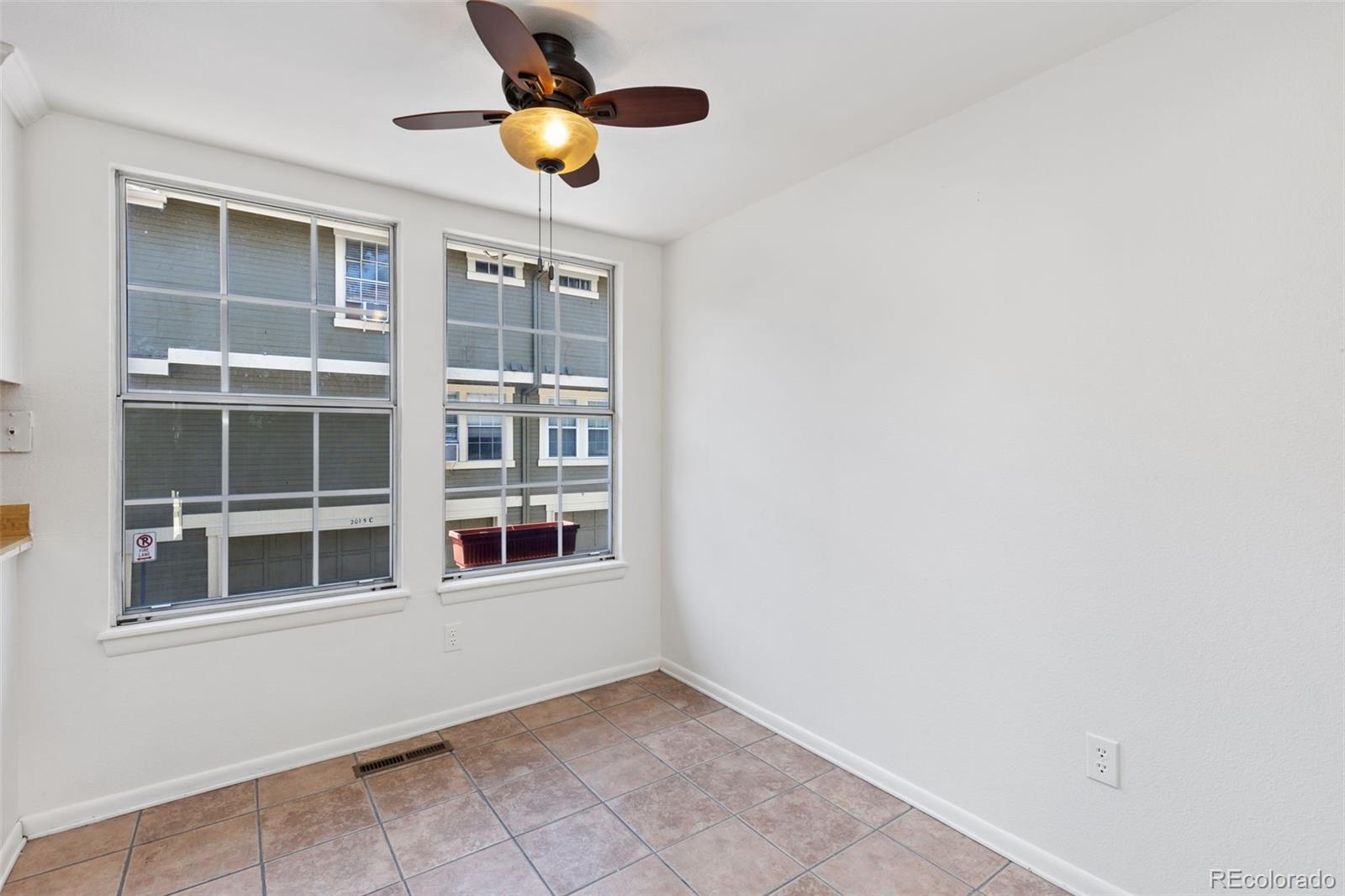 MLS Image #5 for 2013 s helena street b,aurora, Colorado