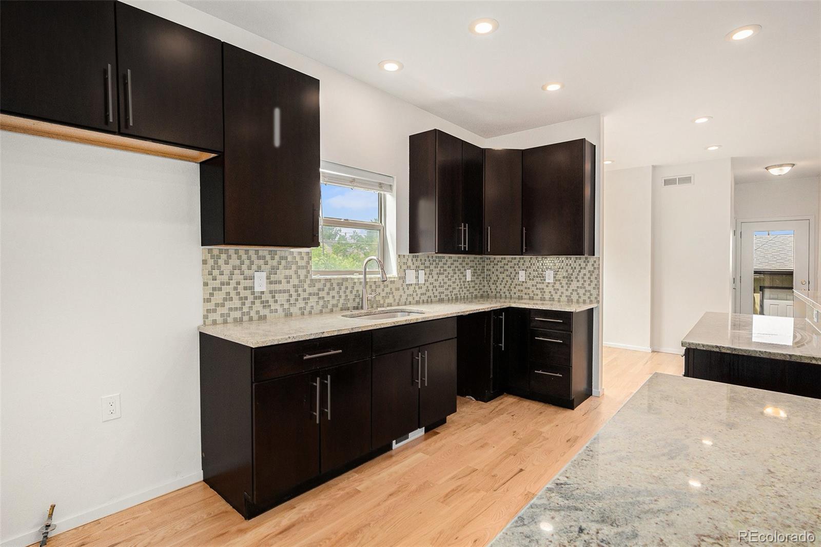 MLS Image #4 for 2935 s sherman street,englewood, Colorado