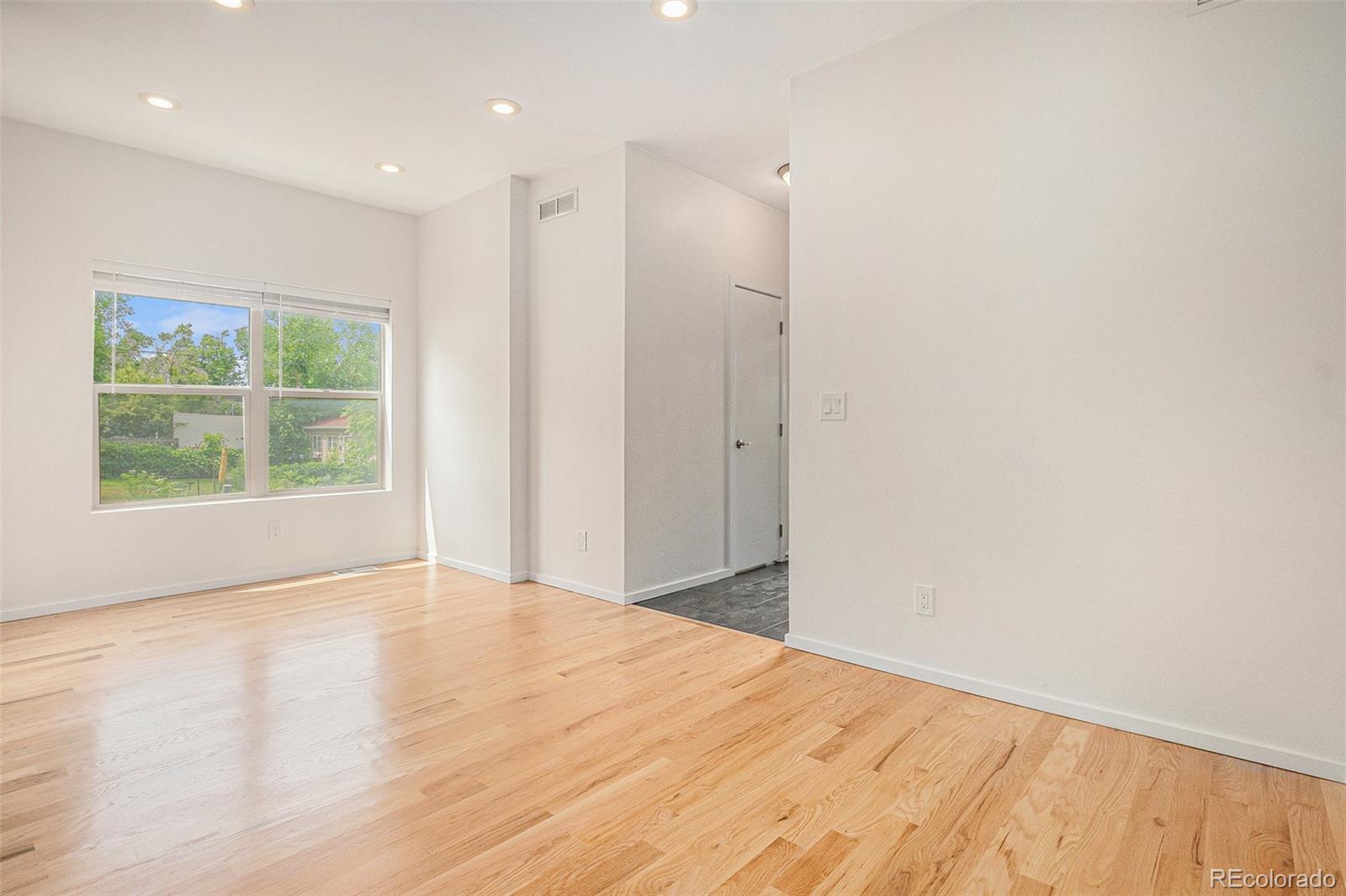 MLS Image #6 for 2935 s sherman street,englewood, Colorado
