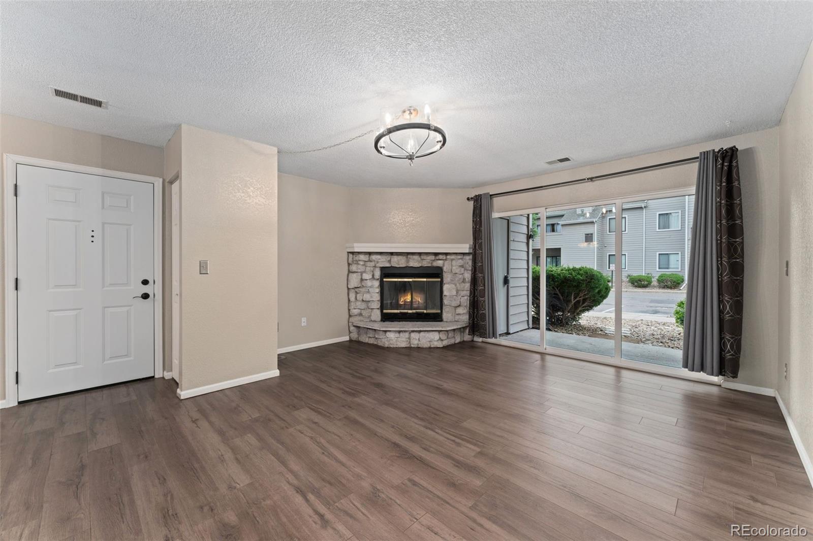 MLS Image #5 for 3600 s pierce street,denver, Colorado