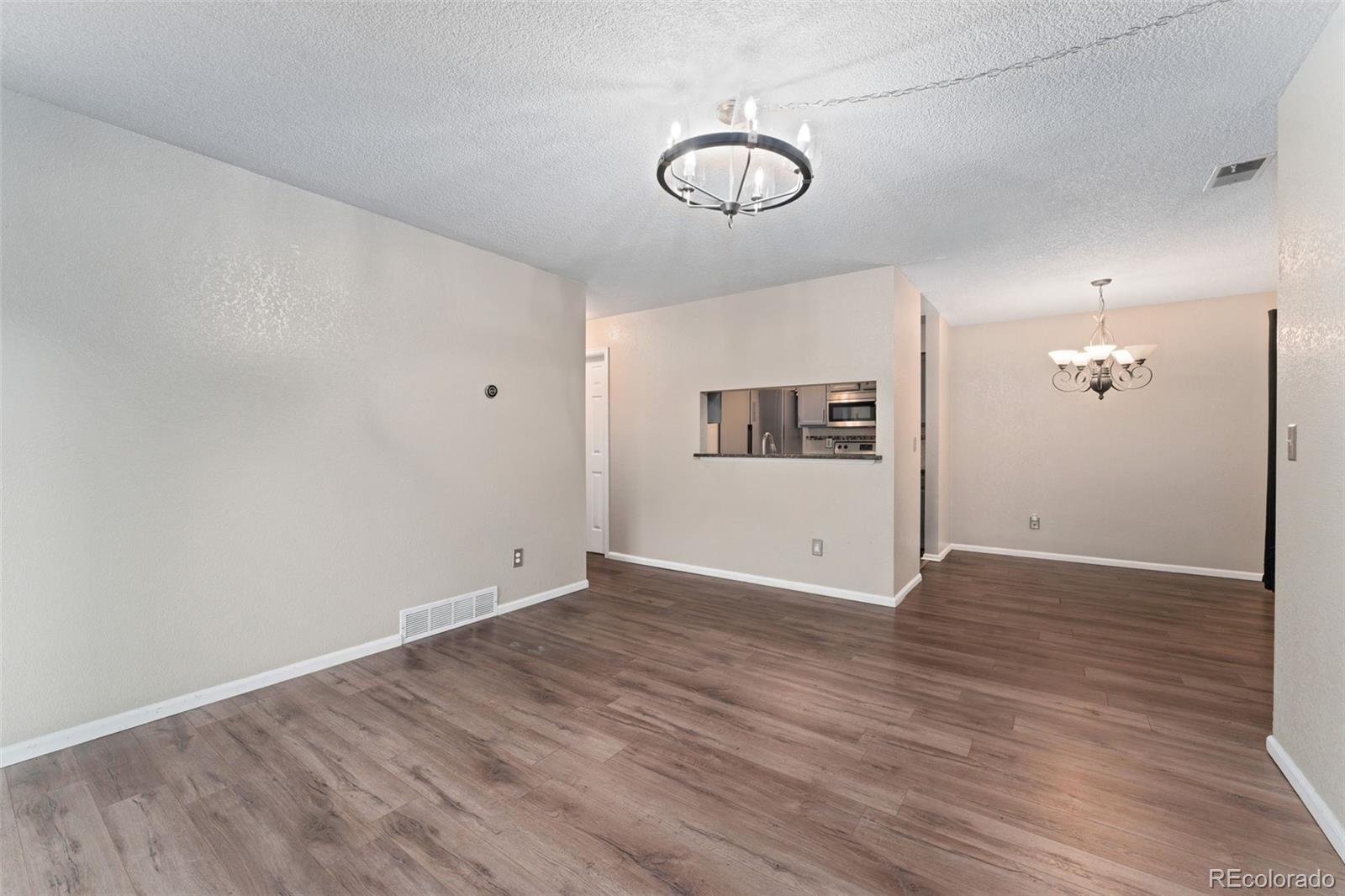 MLS Image #7 for 3600 s pierce street,denver, Colorado