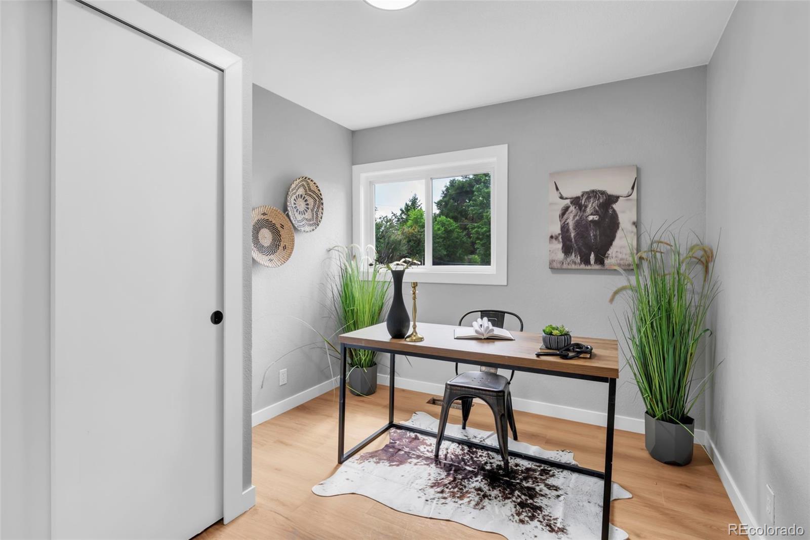 MLS Image #14 for 2735 s dahlia street,denver, Colorado