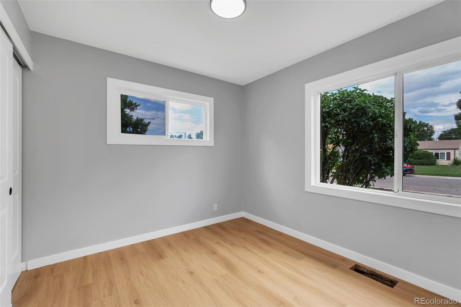 MLS Image #16 for 2735 s dahlia street,denver, Colorado