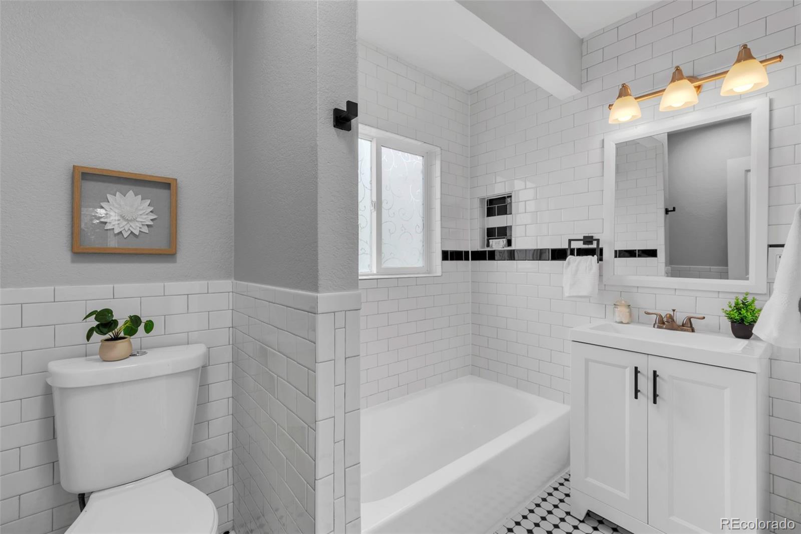 MLS Image #17 for 2735 s dahlia street,denver, Colorado