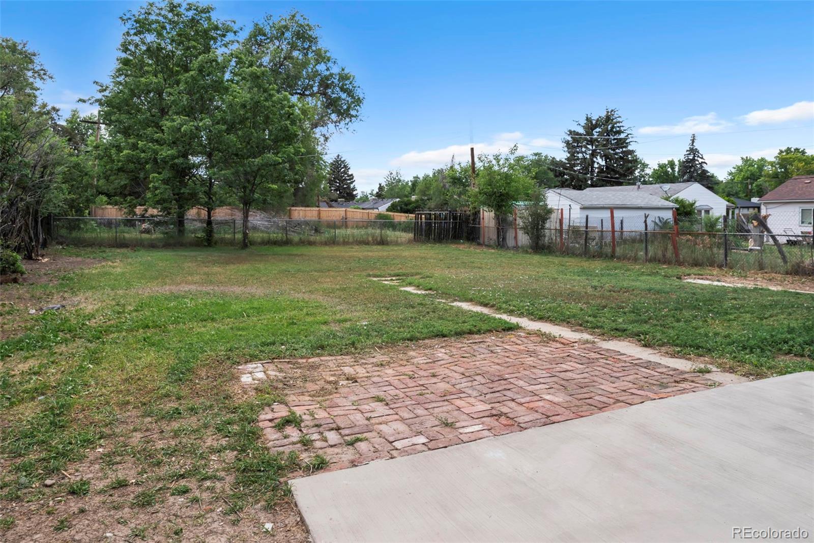 MLS Image #19 for 2735 s dahlia street,denver, Colorado