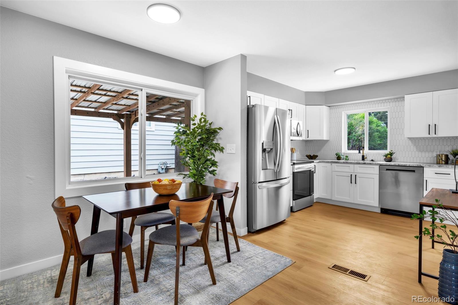 MLS Image #5 for 2735 s dahlia street,denver, Colorado