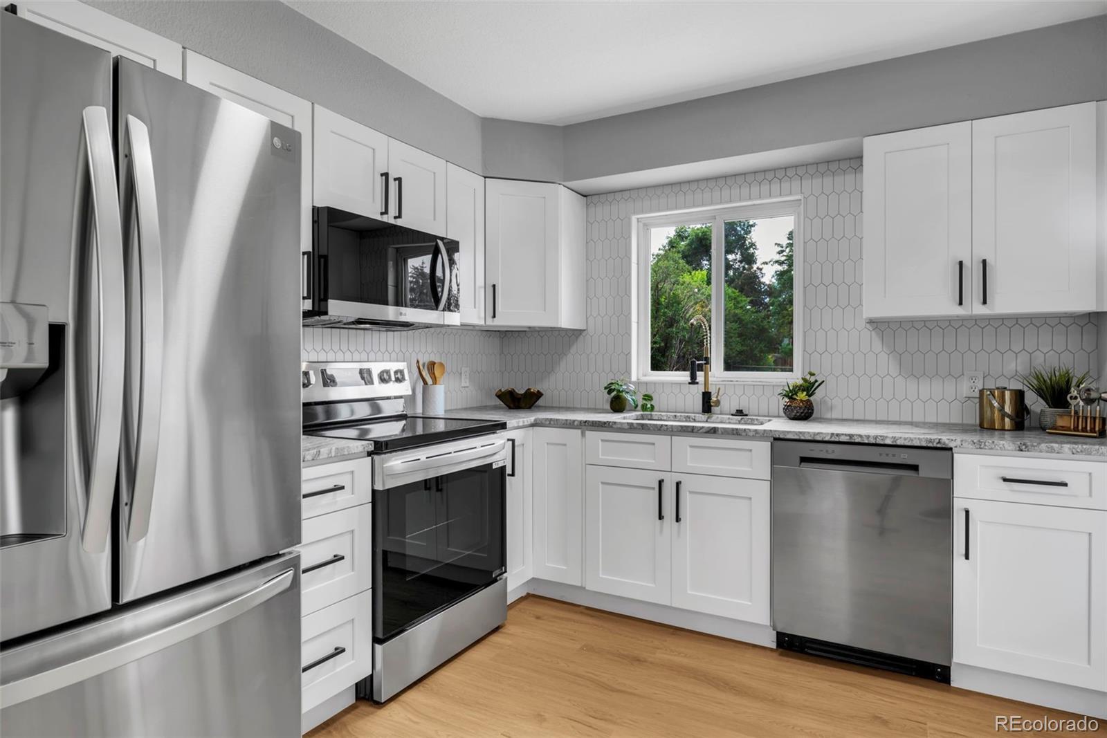 MLS Image #6 for 2735 s dahlia street,denver, Colorado