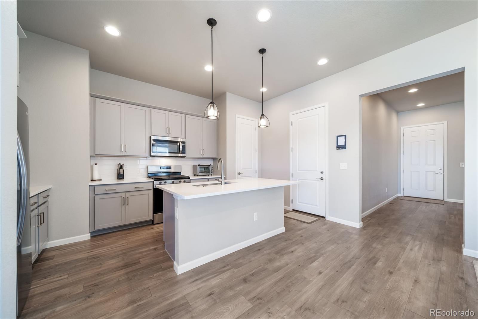 MLS Image #11 for 195  silver rock trail,castle rock, Colorado