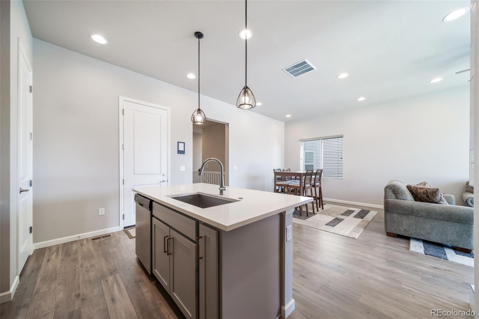 MLS Image #13 for 195  silver rock trail,castle rock, Colorado