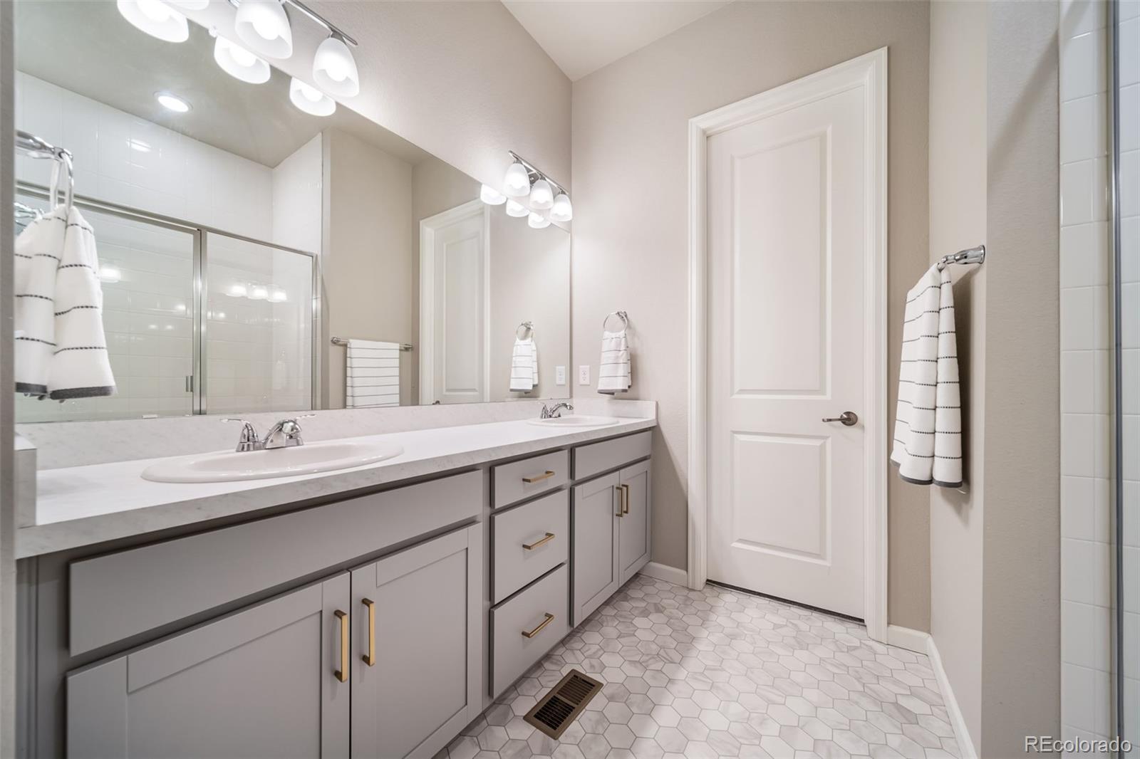 MLS Image #21 for 195  silver rock trail,castle rock, Colorado