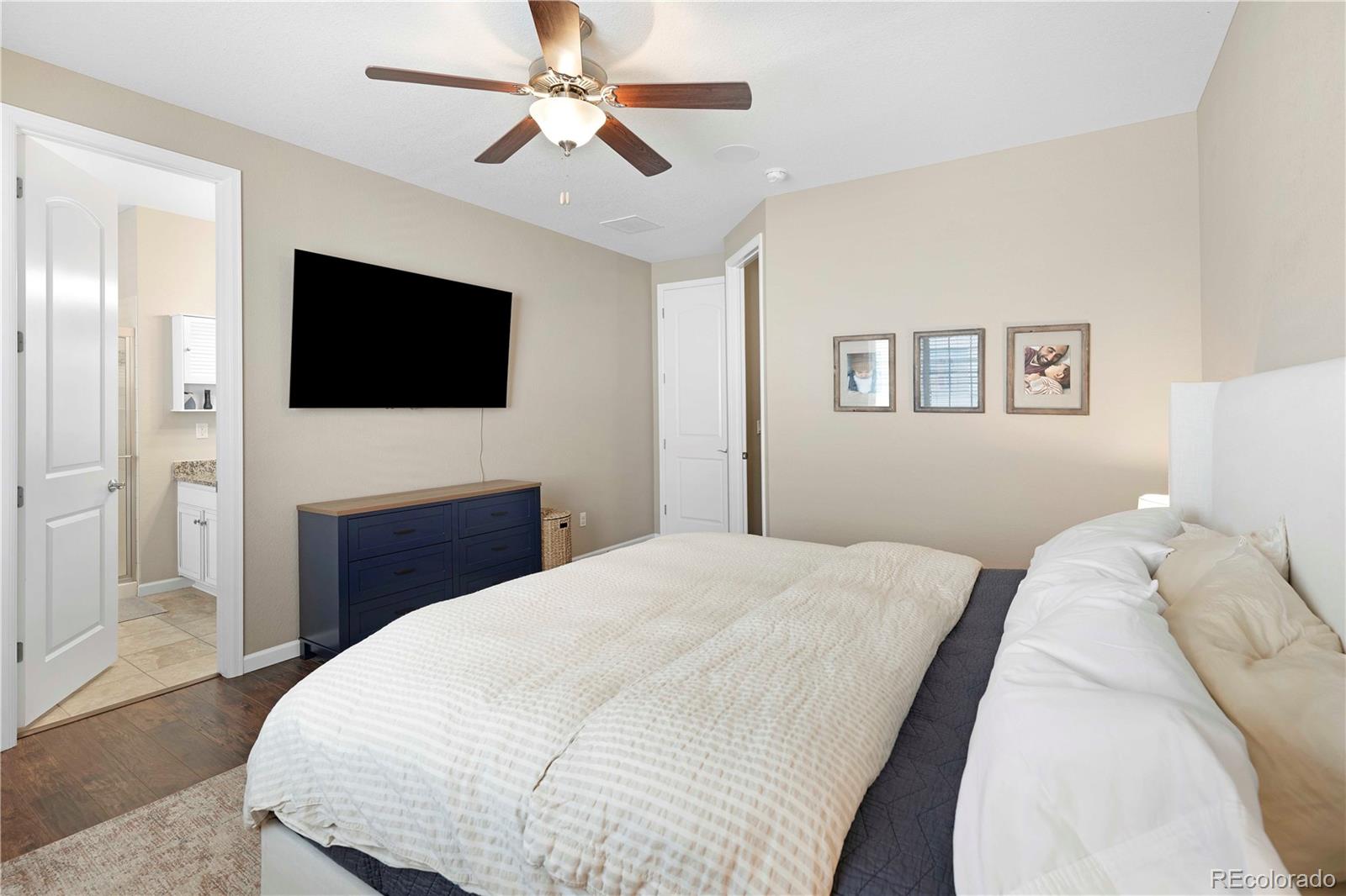 MLS Image #11 for 22891 e union circle,aurora, Colorado
