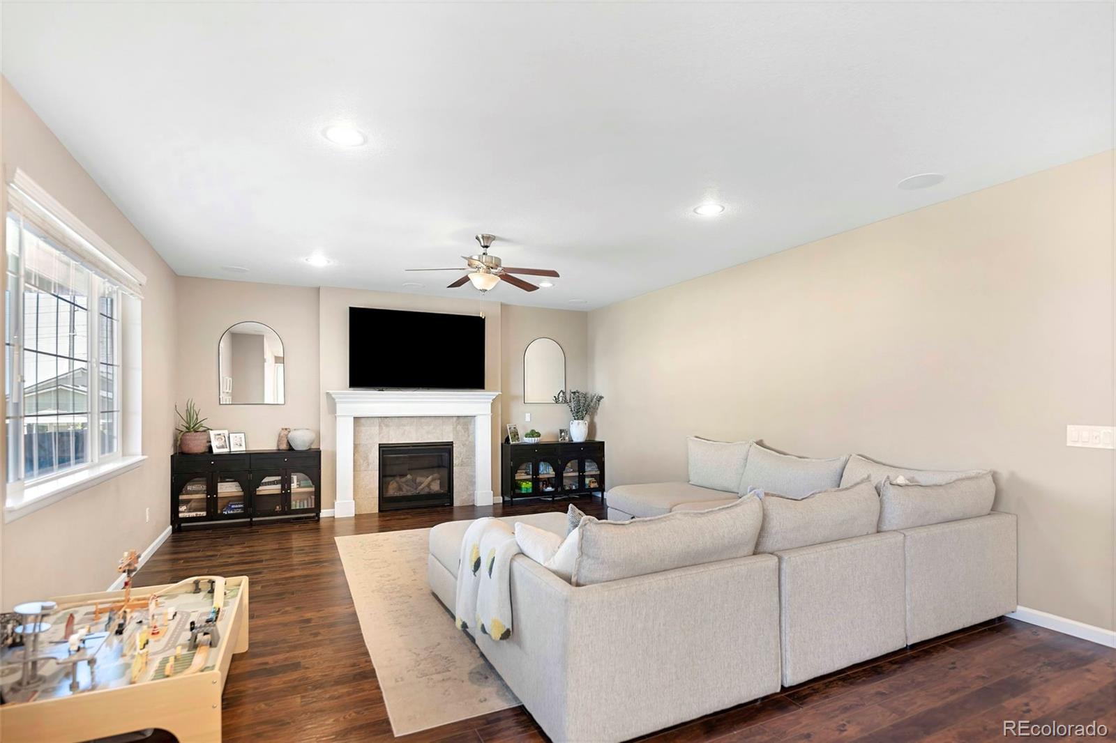 MLS Image #8 for 22891 e union circle,aurora, Colorado