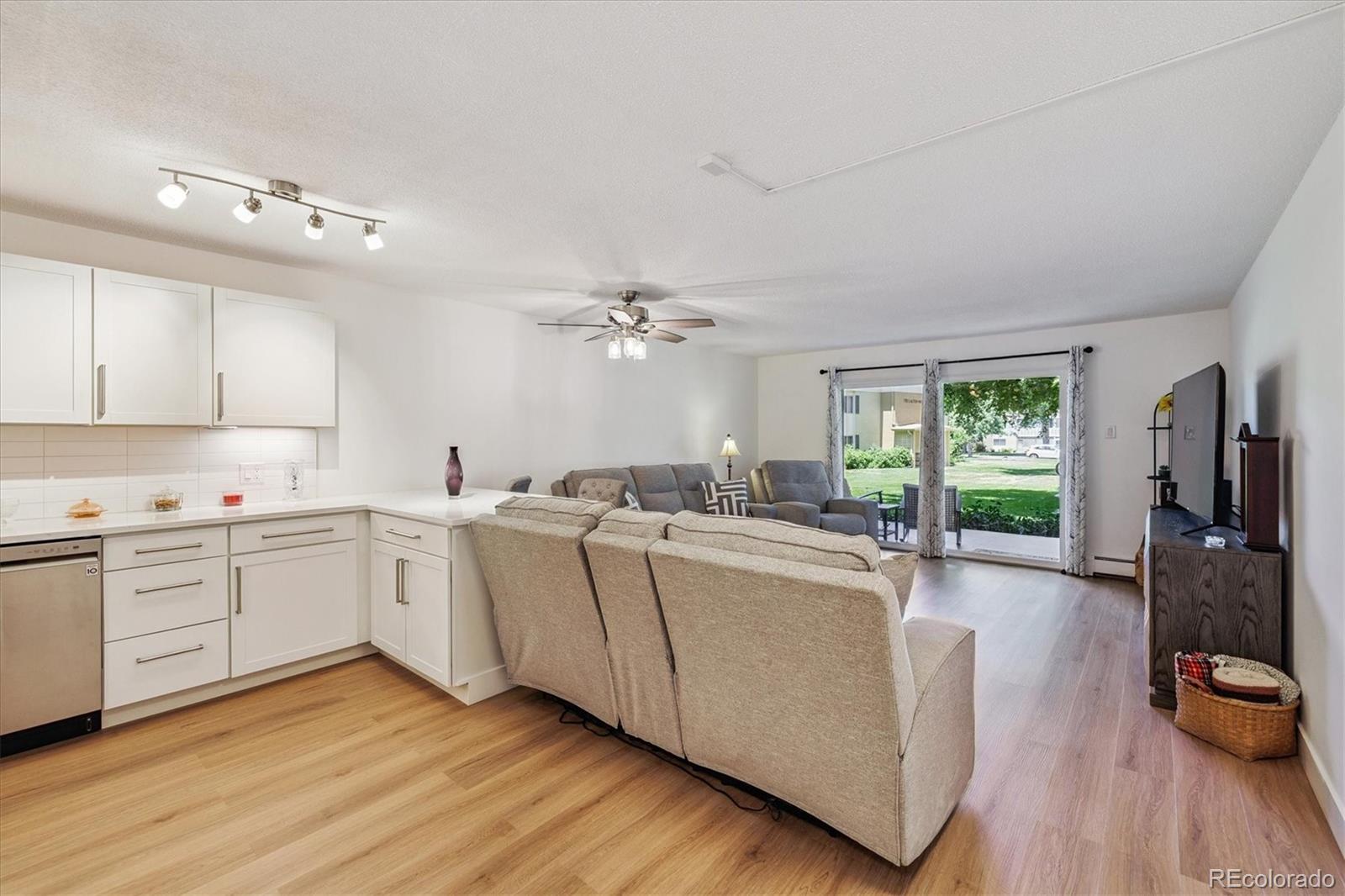 MLS Image #3 for 745 s alton way 11a,denver, Colorado