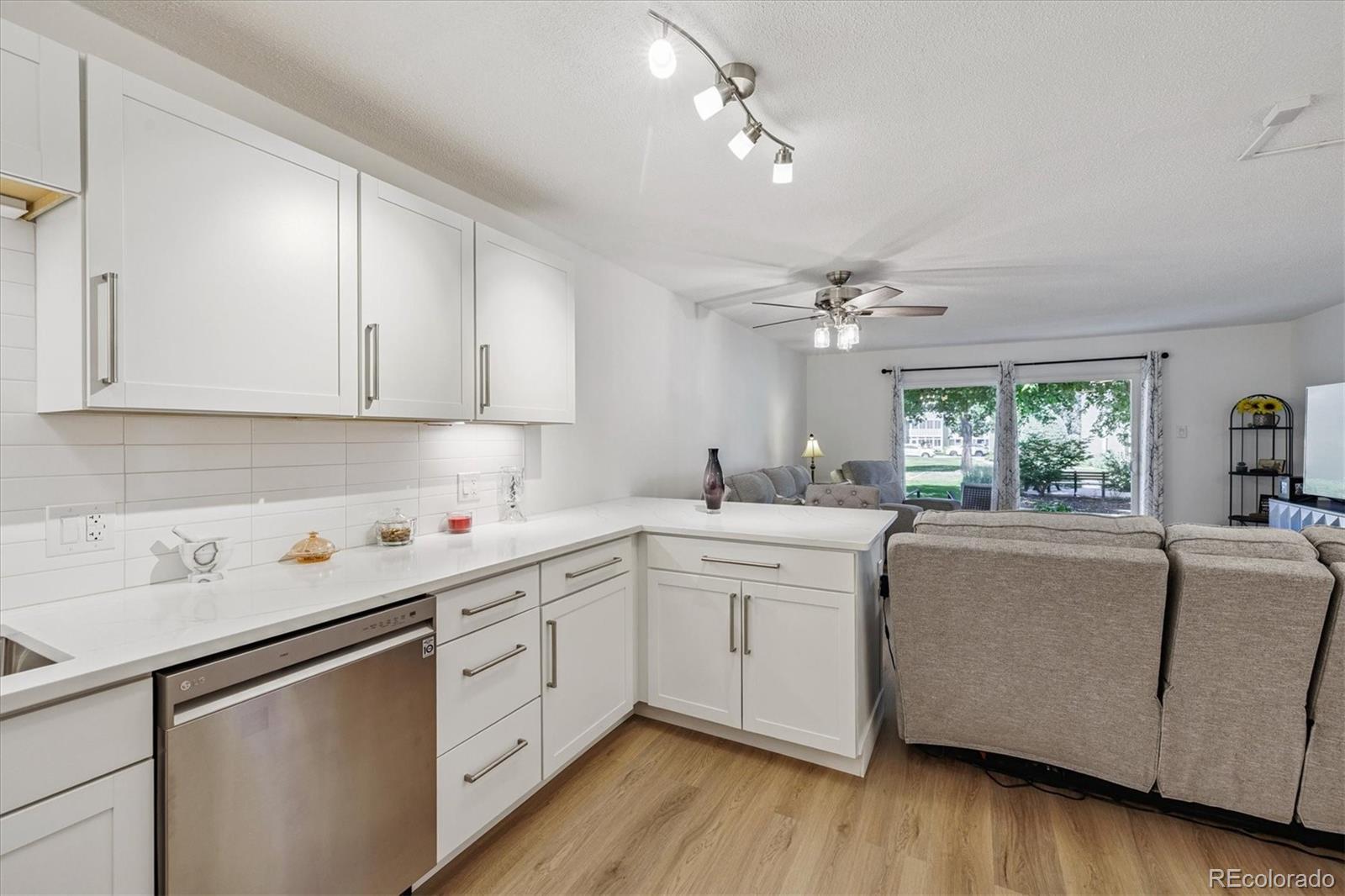 MLS Image #5 for 745 s alton way 11a,denver, Colorado