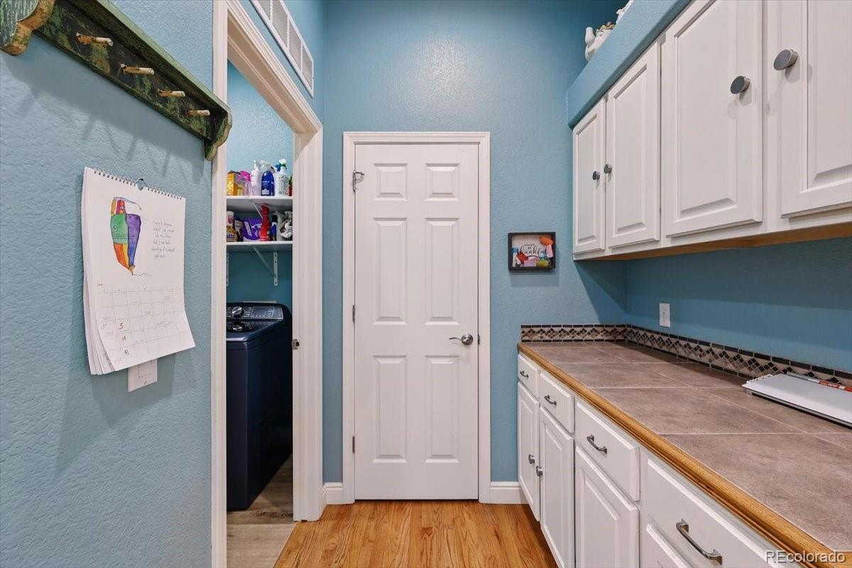 MLS Image #14 for 5584  calamity jane lane,colorado springs, Colorado