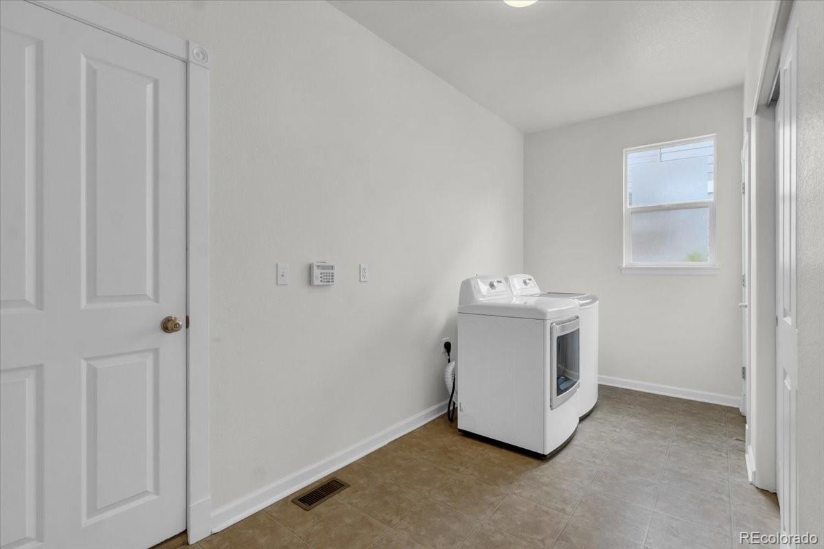 MLS Image #33 for 10683  amesbury way,highlands ranch, Colorado