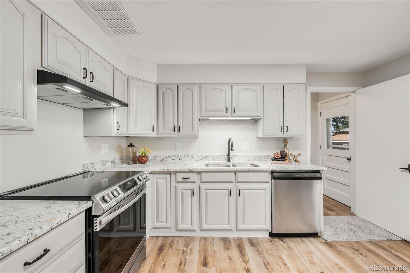 MLS Image #4 for 5947 w 65th avenue,arvada, Colorado