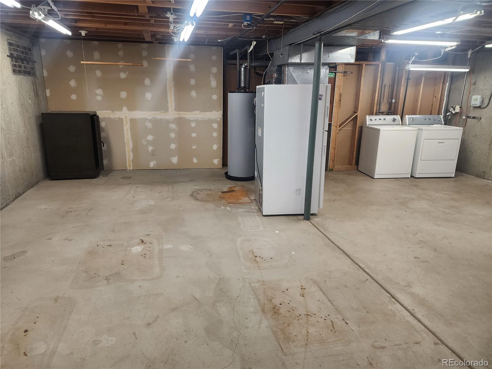 MLS Image #11 for 6961 e arkansas avenue,denver, Colorado