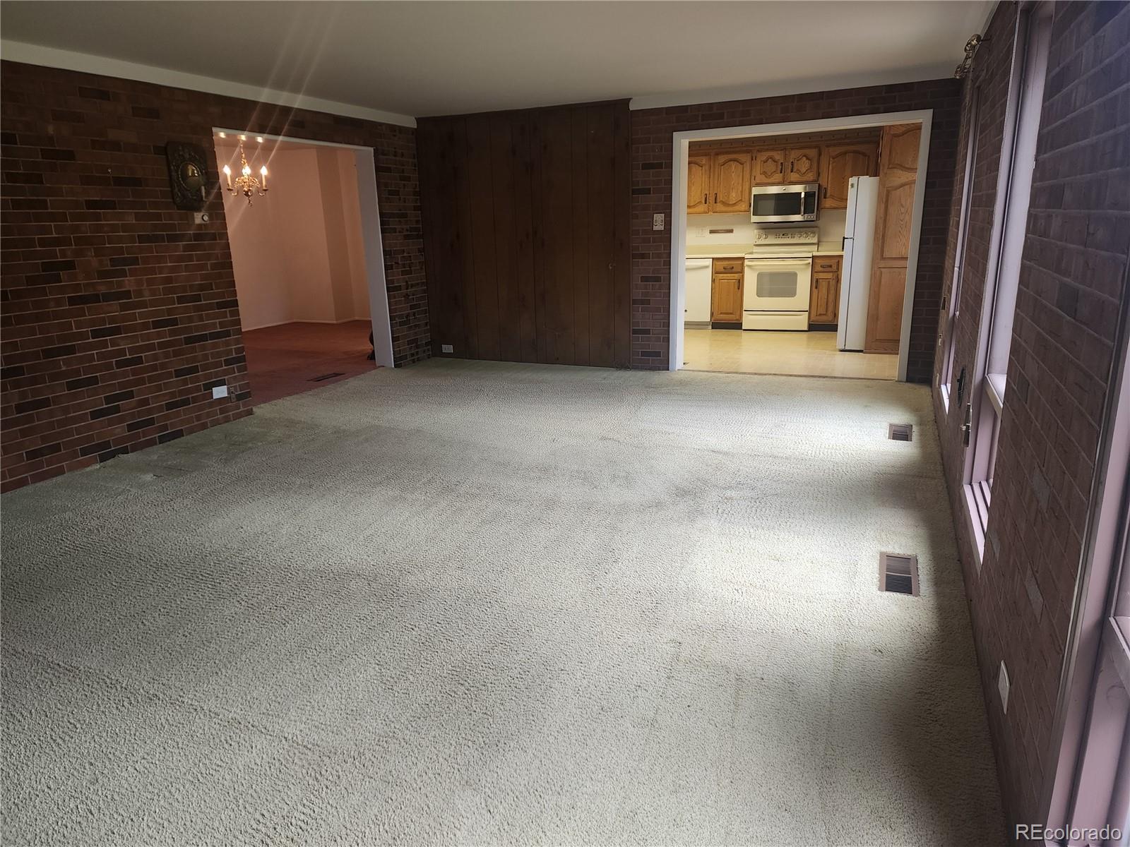 MLS Image #4 for 6961 e arkansas avenue,denver, Colorado
